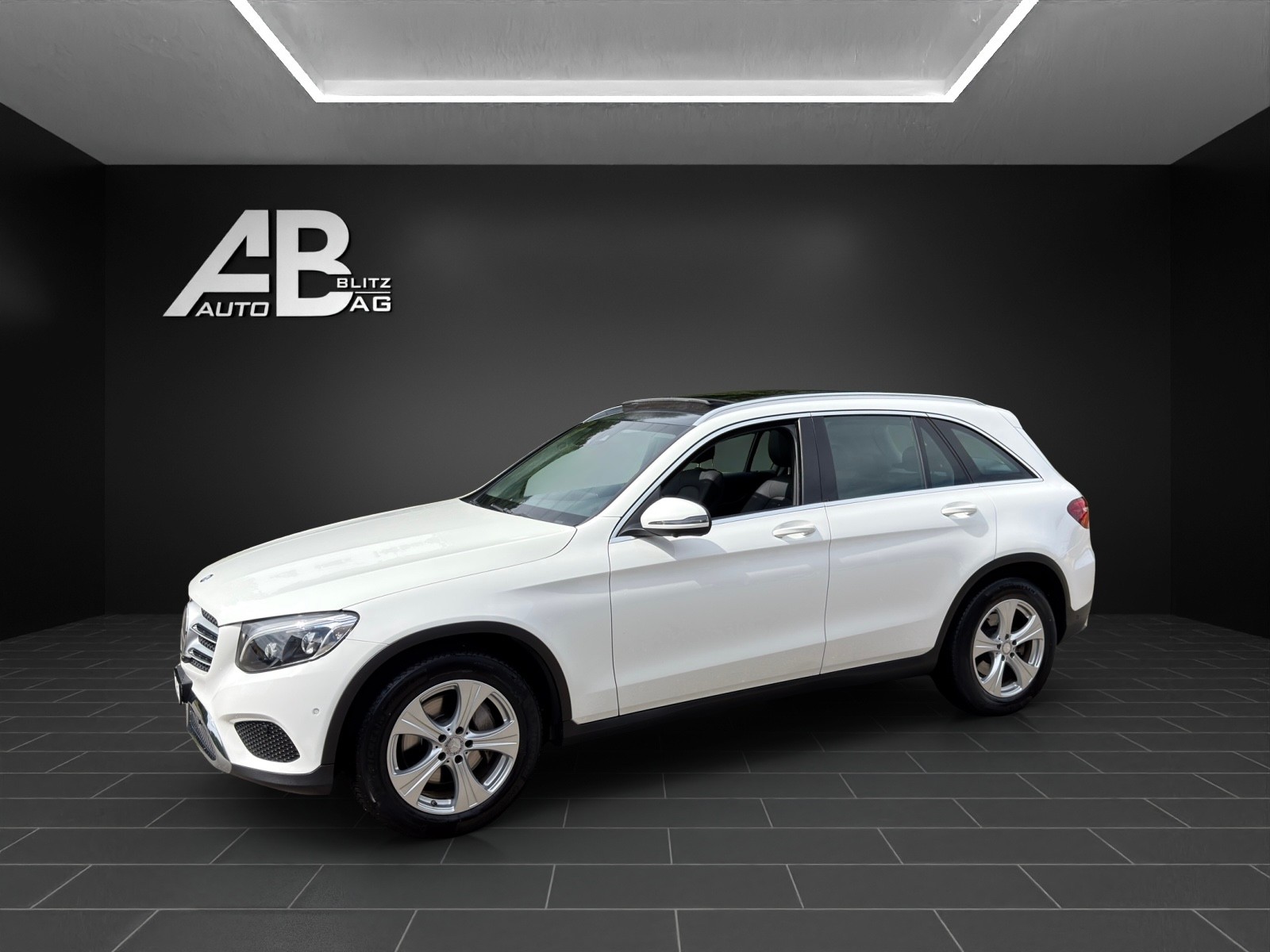 MERCEDES-BENZ GLC 250 d Exclusive 4Matic 9G-Tronic-showroom-element-1