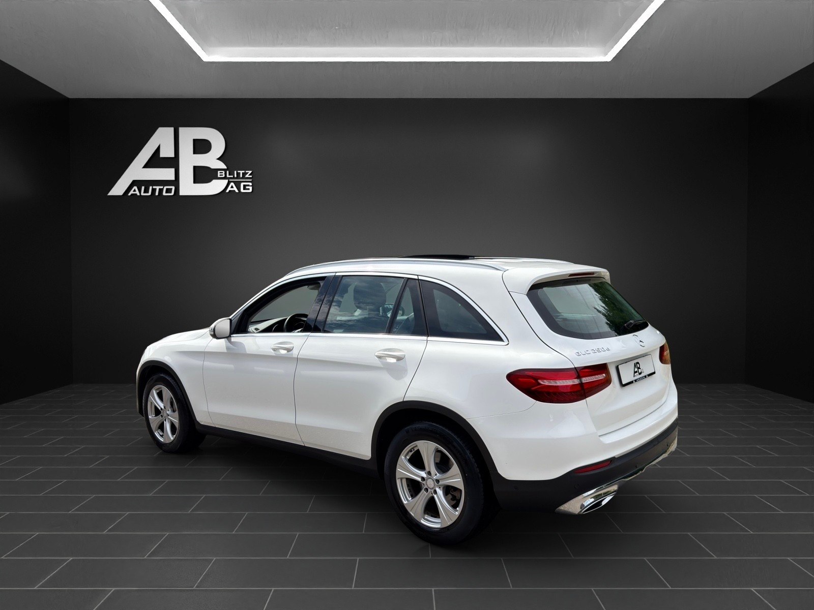 MERCEDES-BENZ GLC 250 d Exclusive 4Matic 9G-Tronic-showroom-element-2