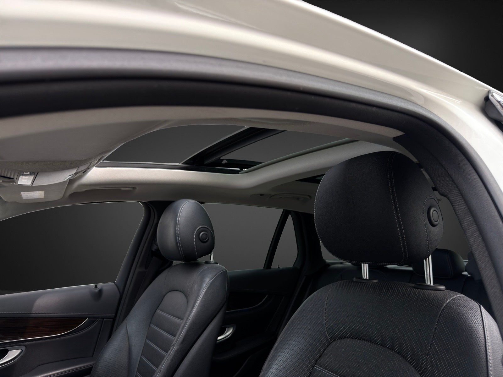 MERCEDES-BENZ GLC 250 d Exclusive 4Matic 9G-Tronic-image-17