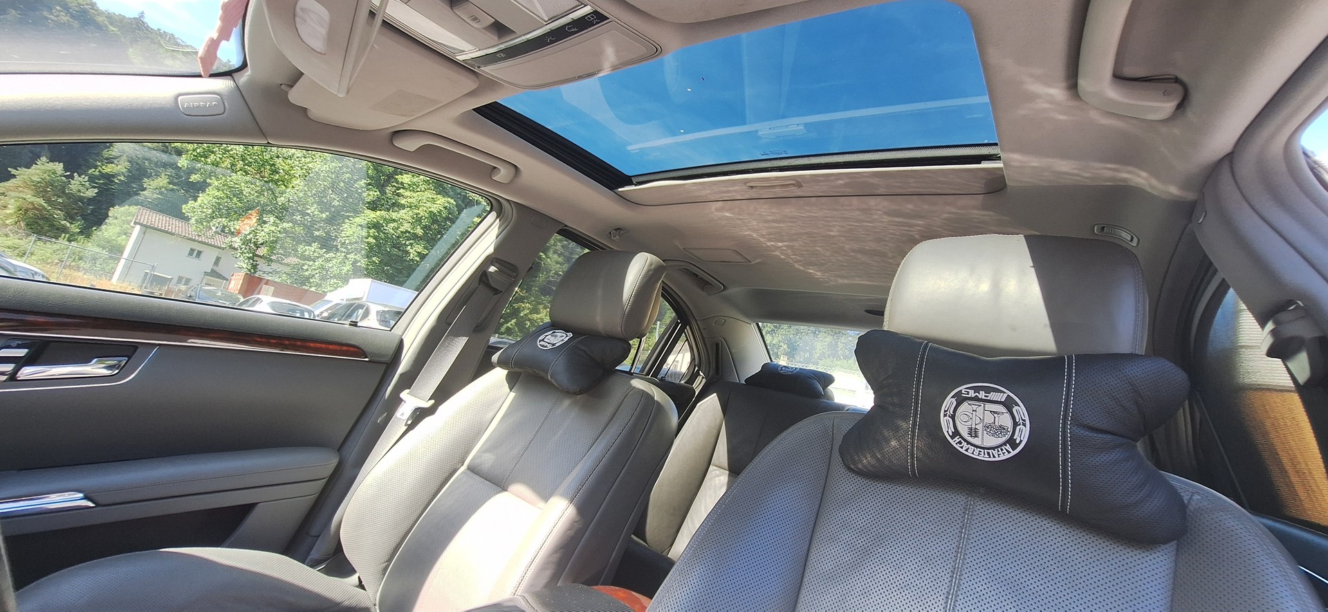 MERCEDES-BENZ S 500 4Matic 7G-Tronic-image-22