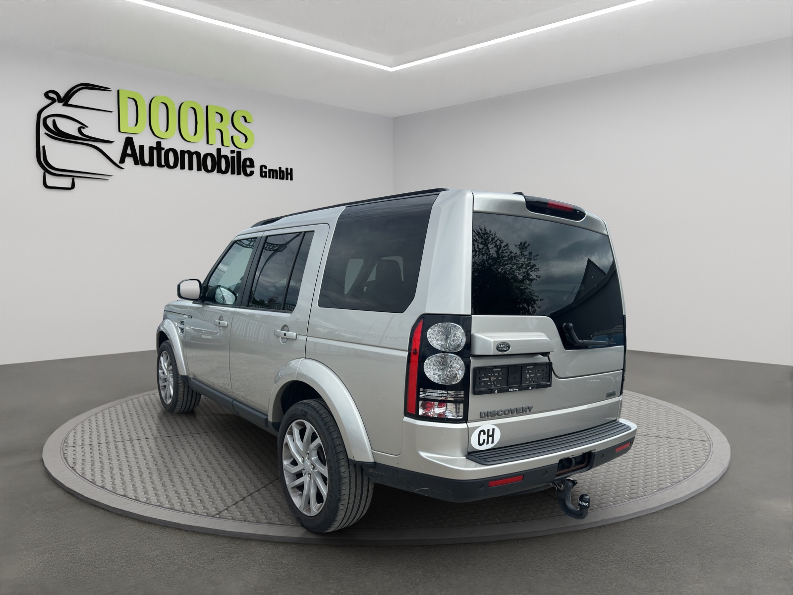 LAND ROVER Discovery 3.0 SDV6 Graphite Automatic-showroom-element-3