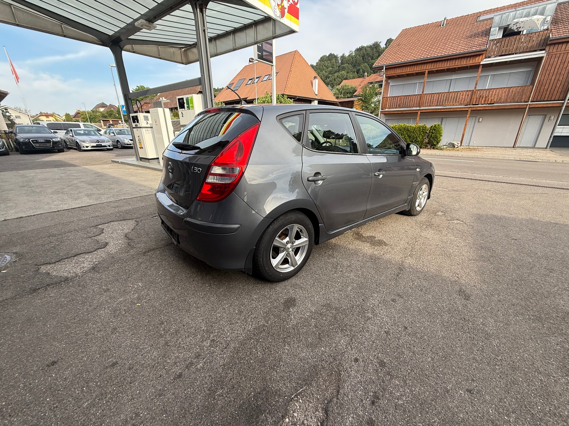 HYUNDAI i30 1.6 Style-image-2