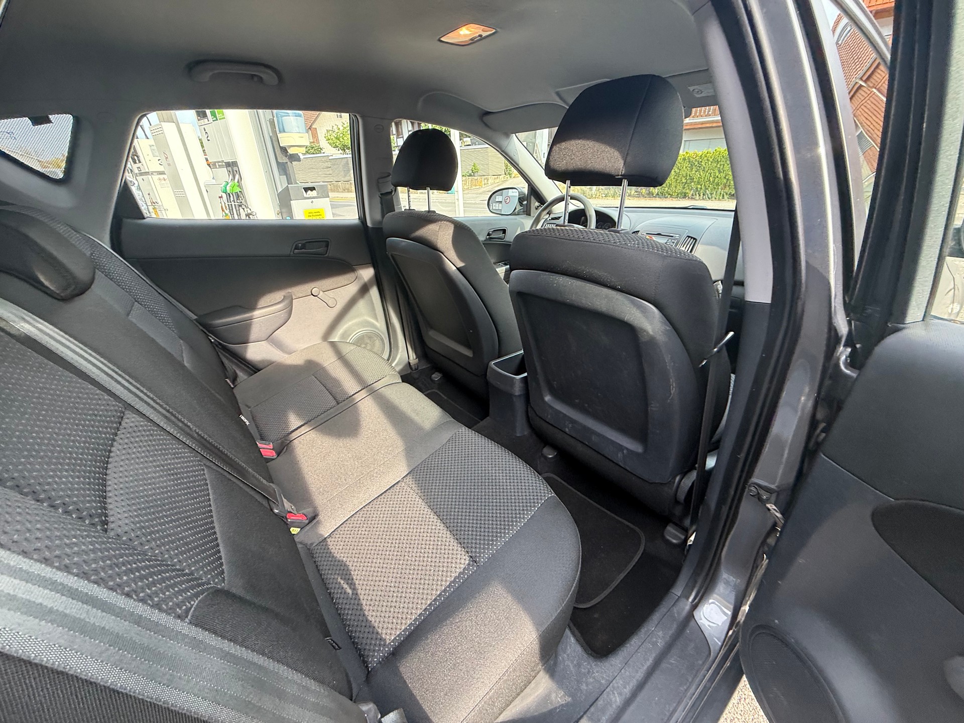 HYUNDAI i30 1.6 Style-image-10