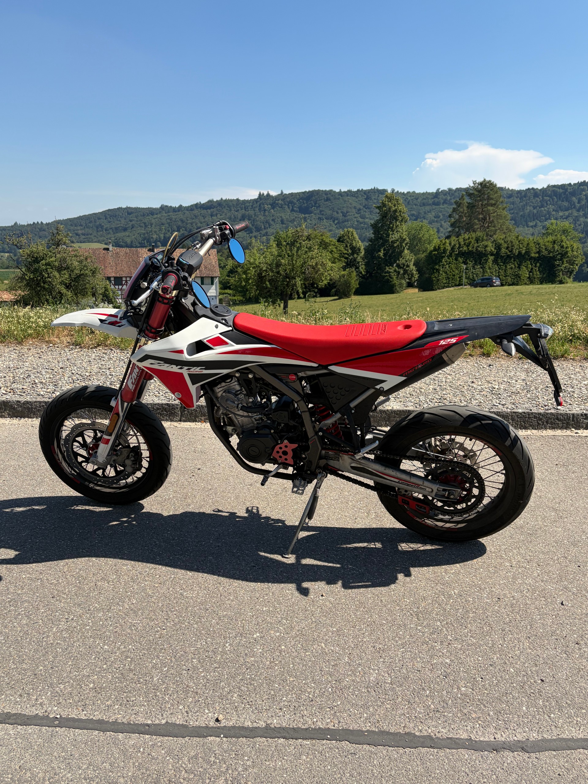 FANTIC XMF 125 Motard-image-3