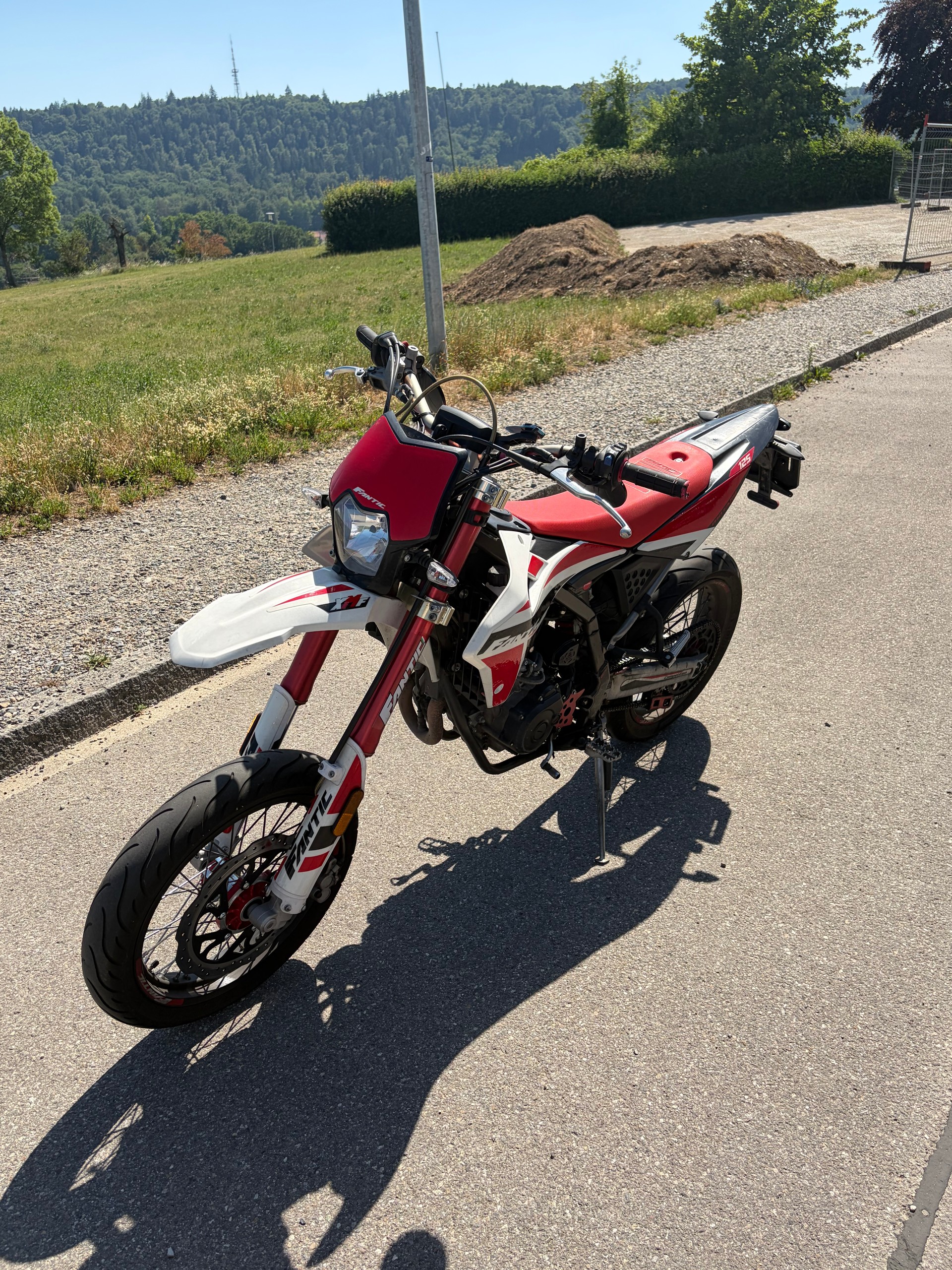FANTIC XMF 125 Motard-image-2