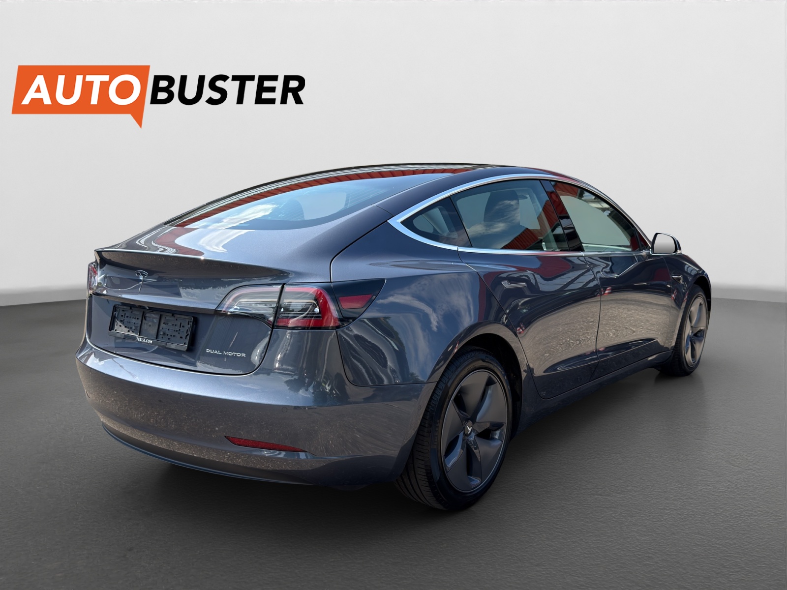 TESLA Model 3 Long Range Dual Motor AWD-image-4