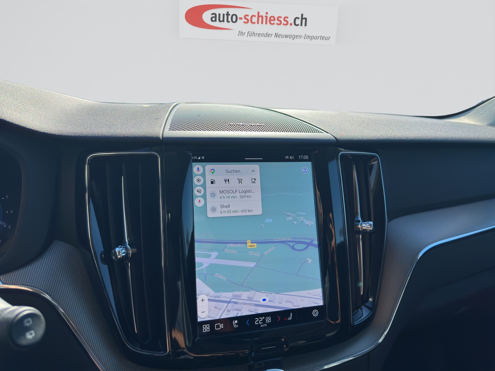 VOLVO XC60 B5 Benzin Mild Hybrid AWD Plus Dark Geartronic-image-13