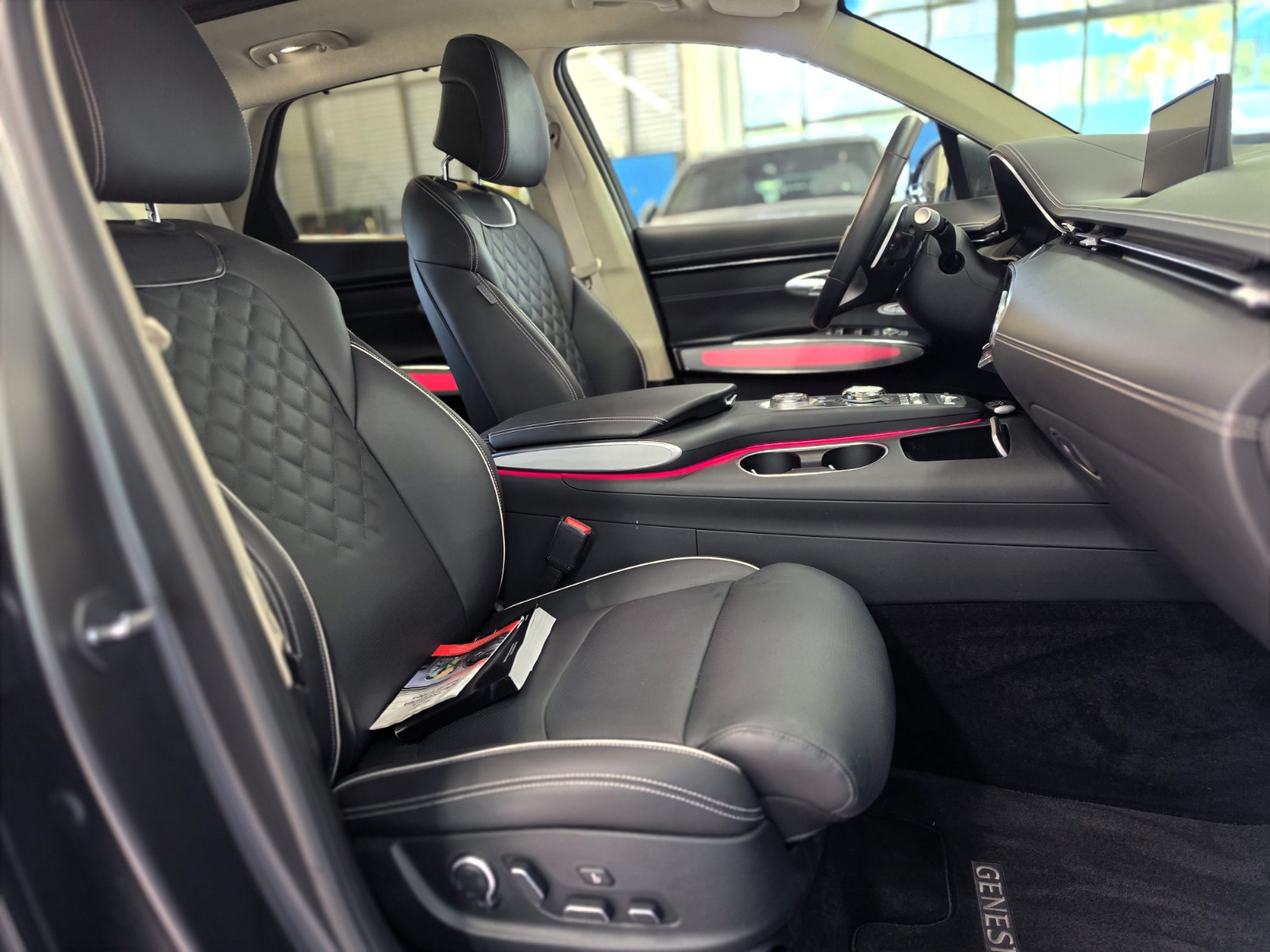 GENESIS GV70 Electrified Sport kWh 77,4 AWD-image-13