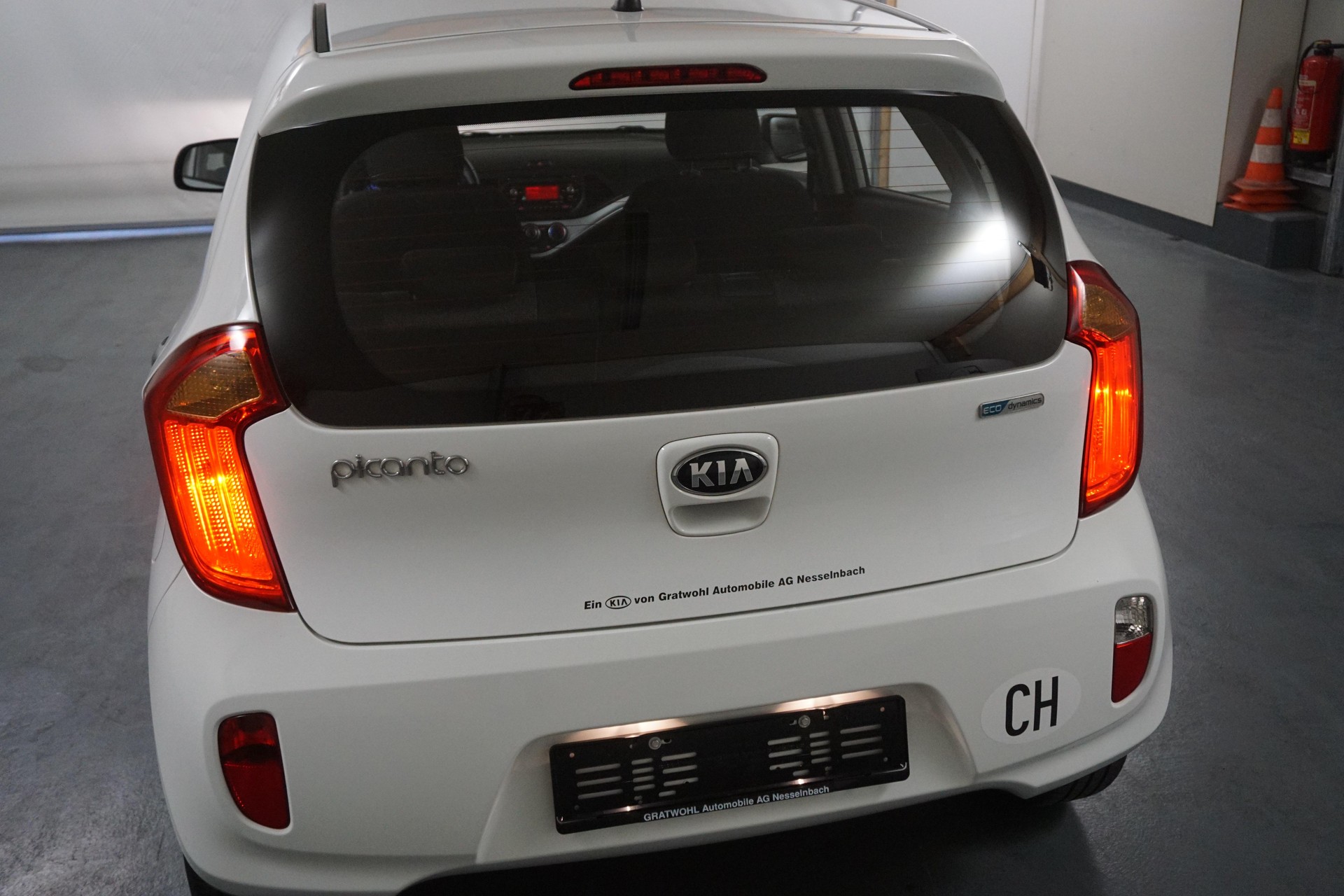 KIA Picanto 1.0 12V Classic-image-4