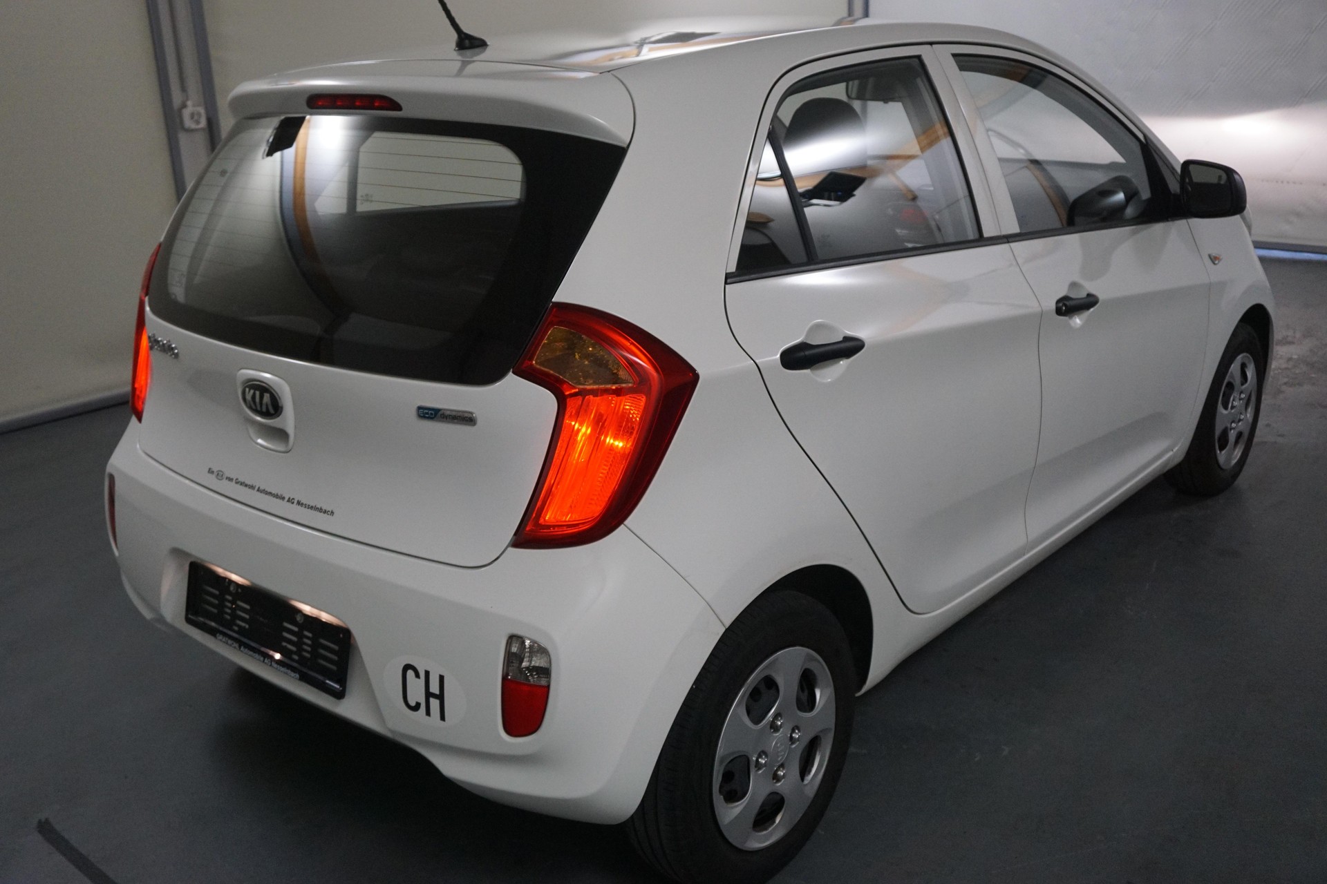 KIA Picanto 1.0 12V Classic-image-5