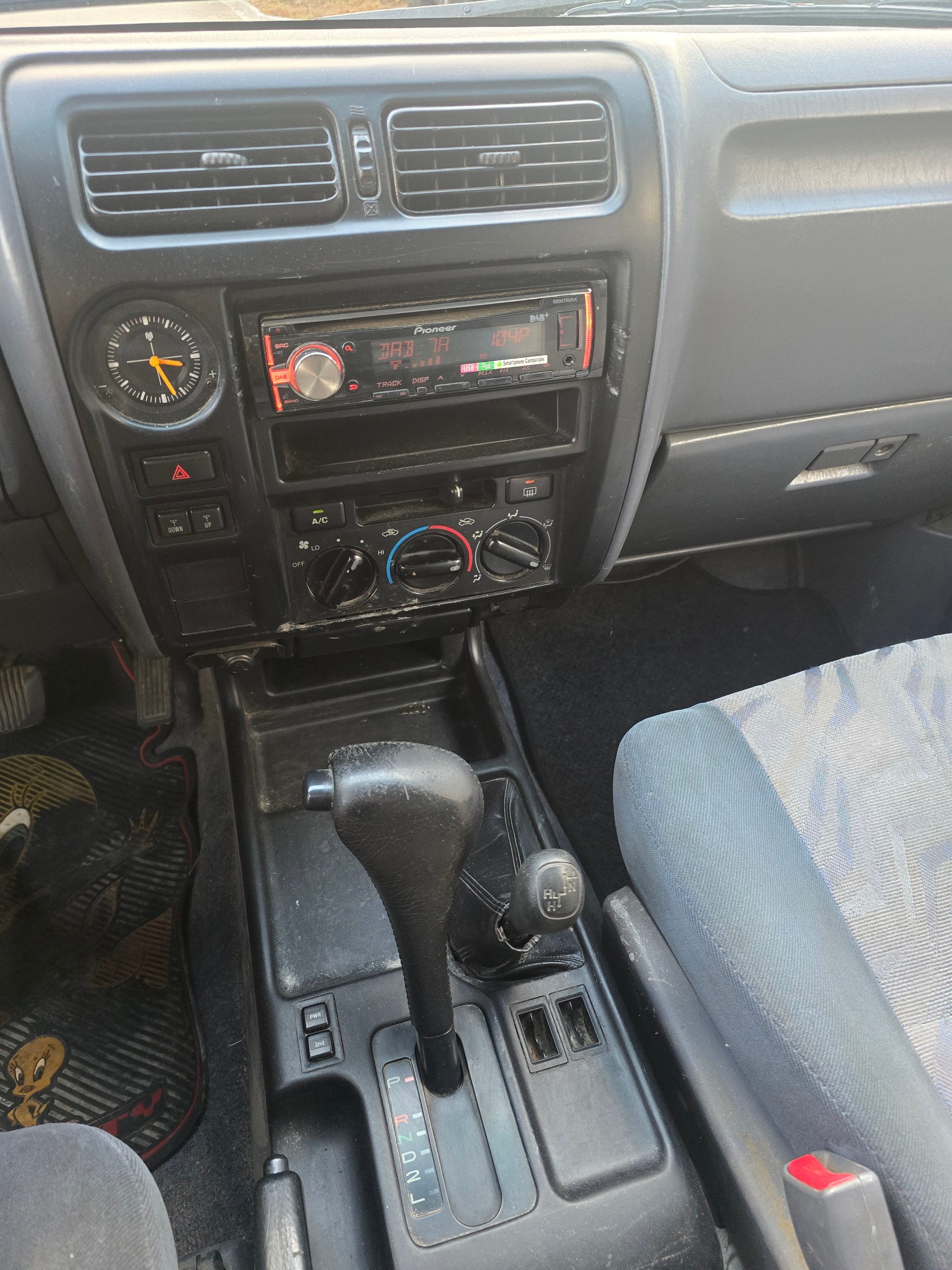 TOYOTA Land Cruiser 300 3.0 TD VX-image-14