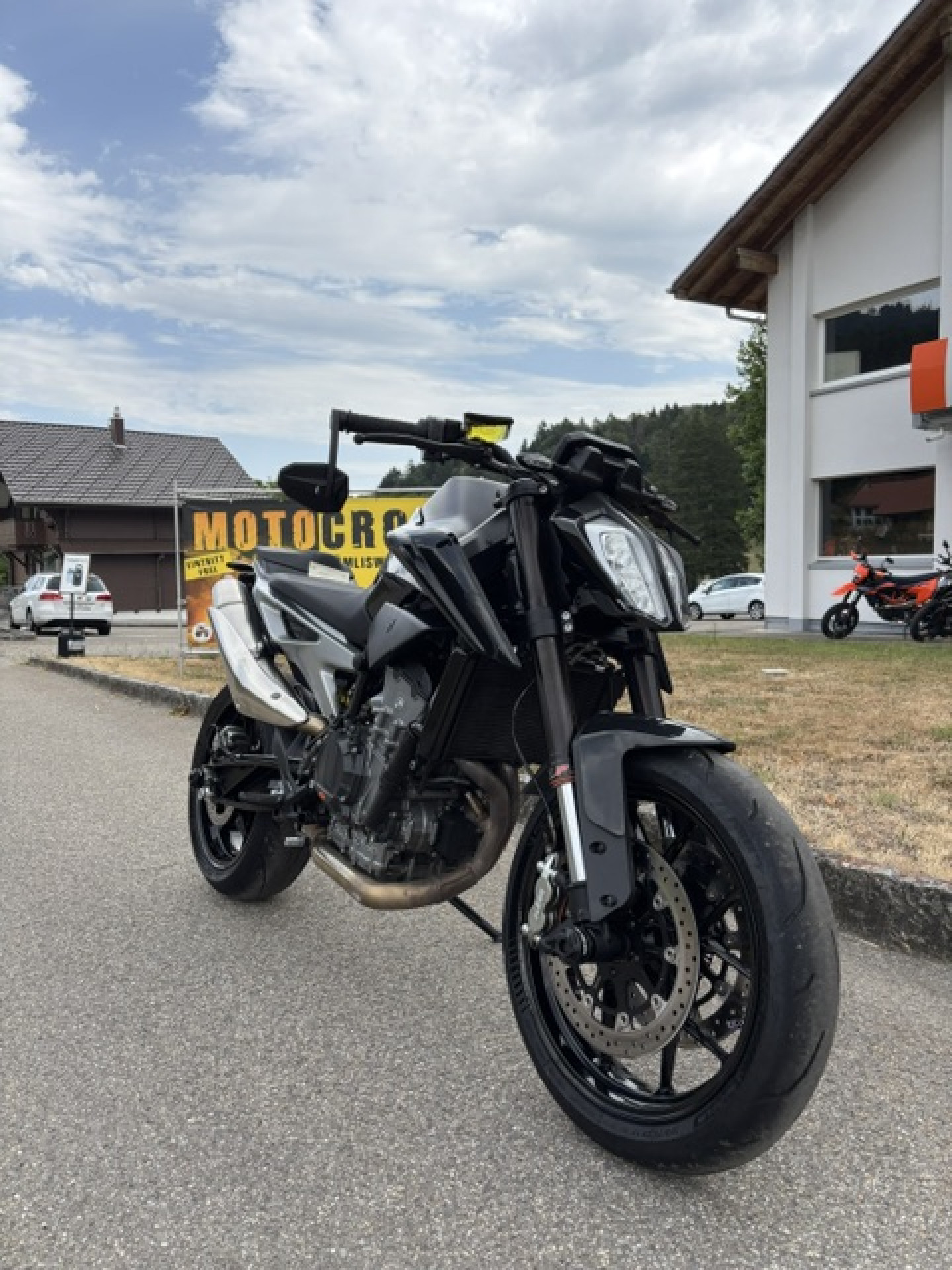 KTM 790 Duke-image-4