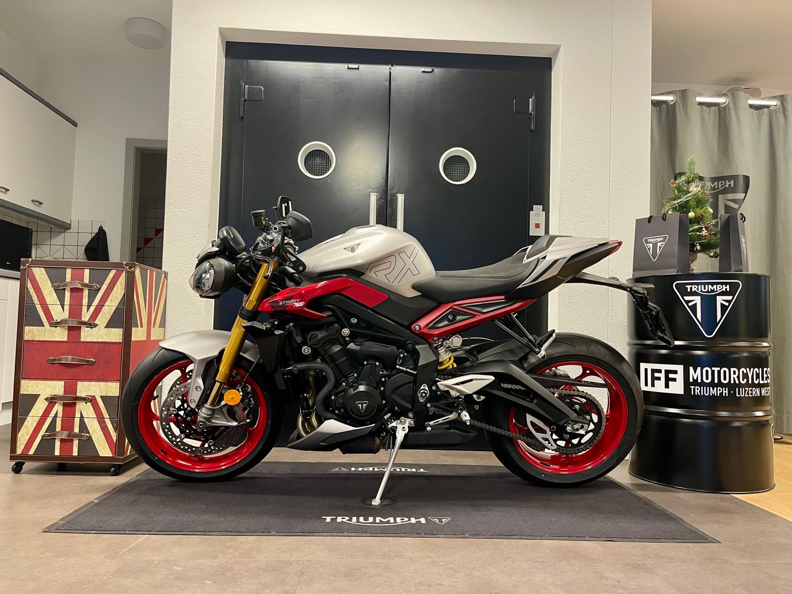 TRIUMPH Street Triple 765 RX-image-1