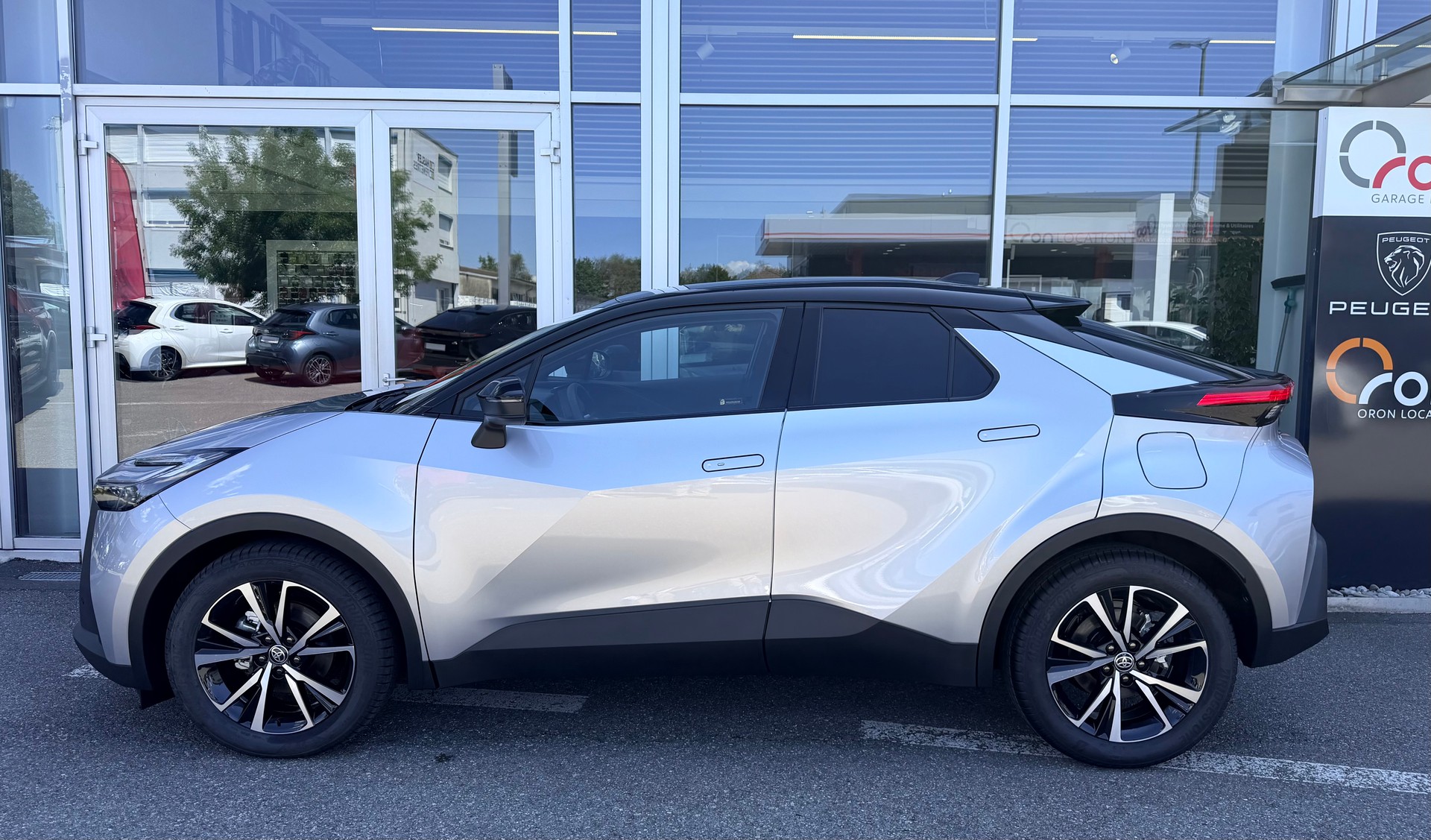 TOYOTA C-HR 1.8 HSD CVT Swiss Edition-showroom-element-3