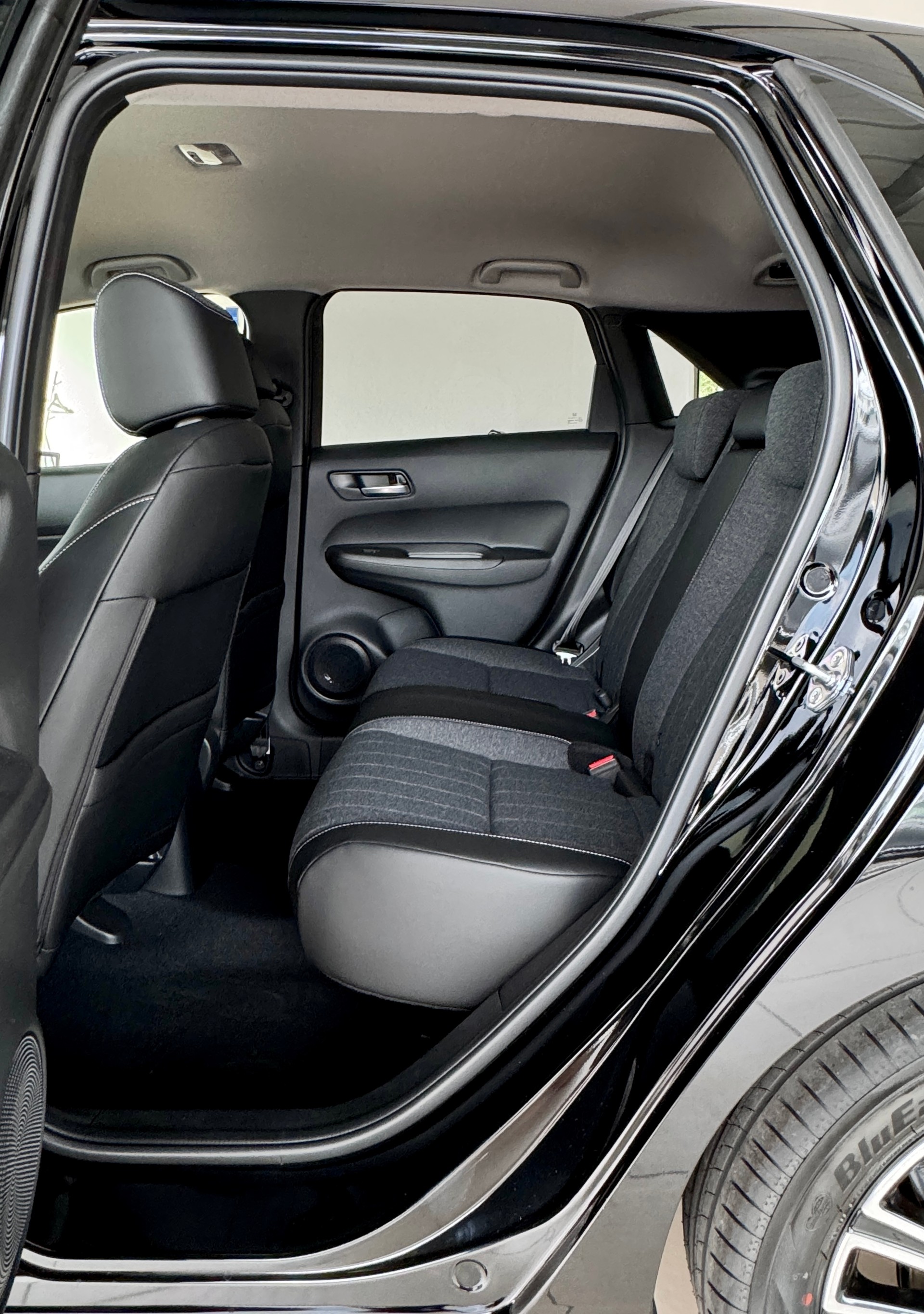 HONDA Jazz 1.5i-MMD Advance E-CVT 1.9% Leasing Aktion unschlagbar mit 8 Jahren Garantie-image-17