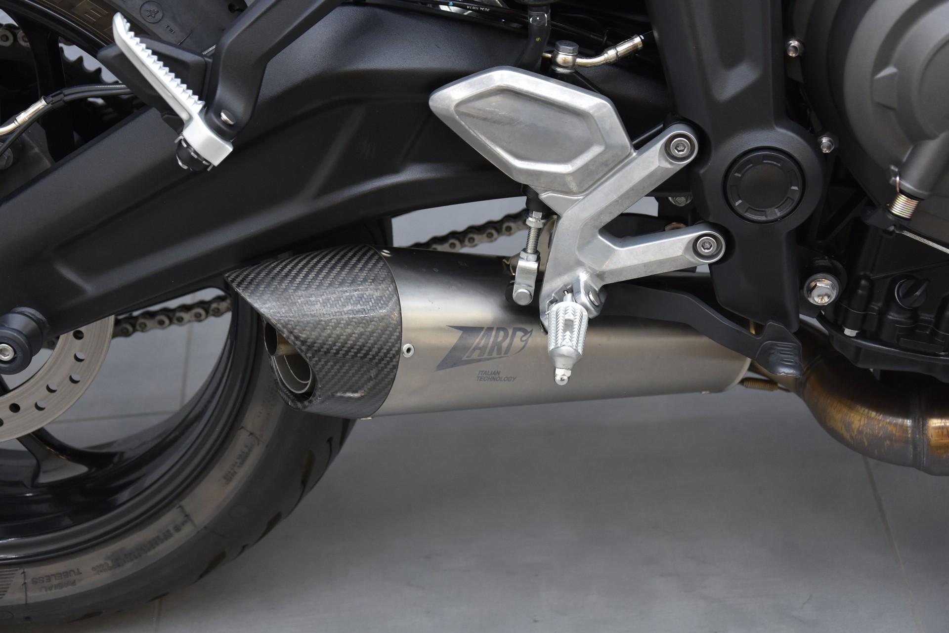 TRIUMPH Trident 660-image-2