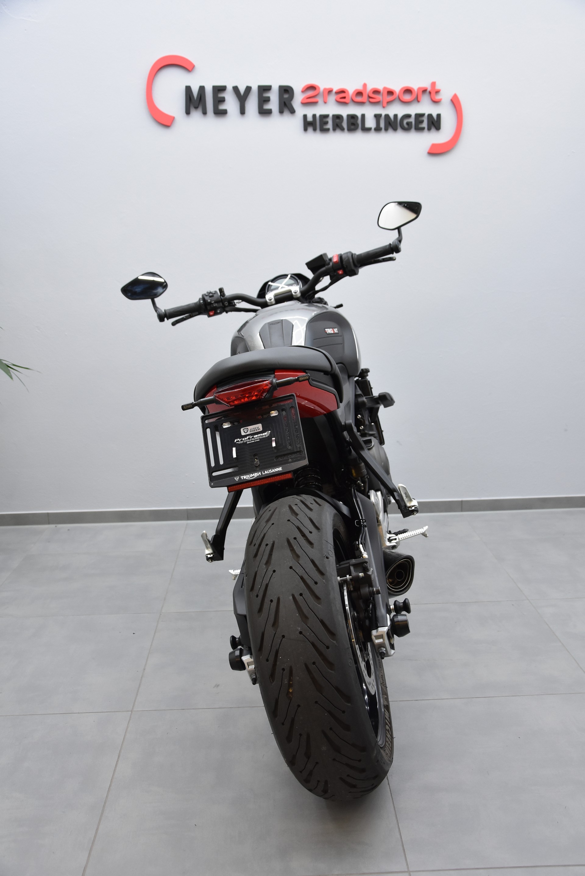 TRIUMPH Trident 660-image-6