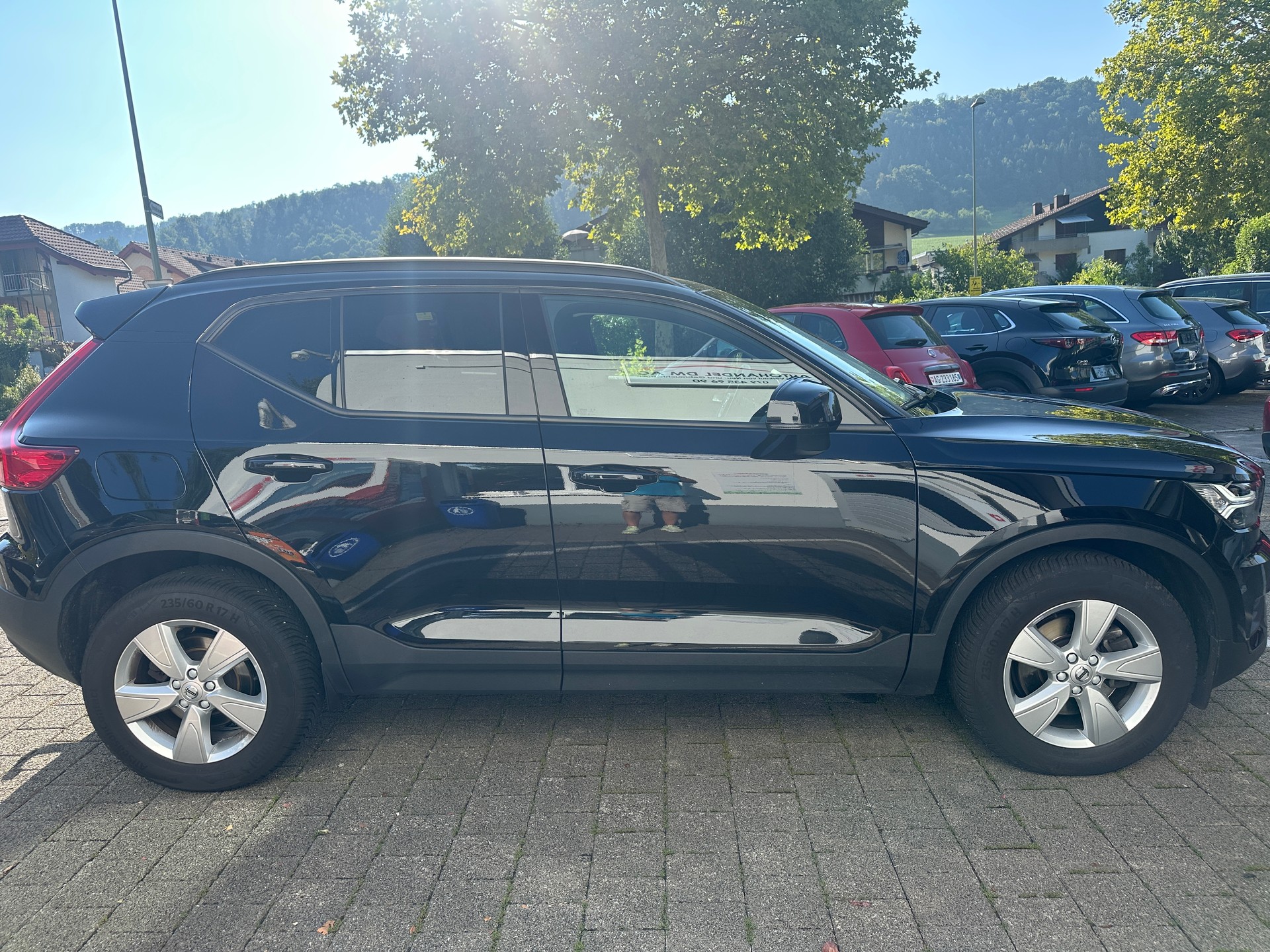 VOLVO XC40 T2 Momentum Light Geartronic-image-21