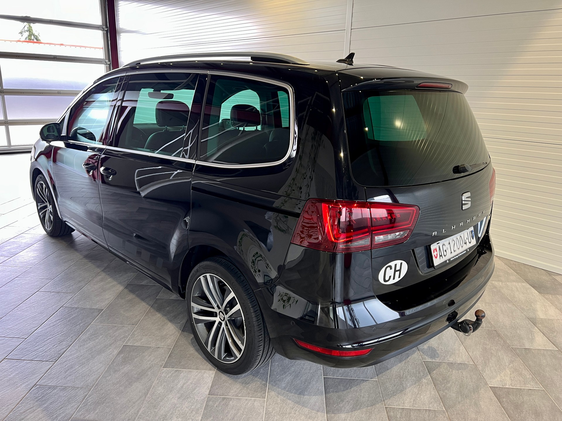 SEAT Alhambra 2.0 TDI FR Line DSG-showroom-element-1