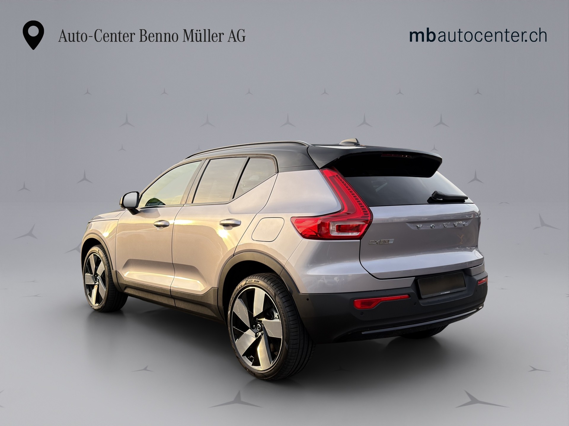 VOLVO EX40 Extended Ultra-showroom-element-2