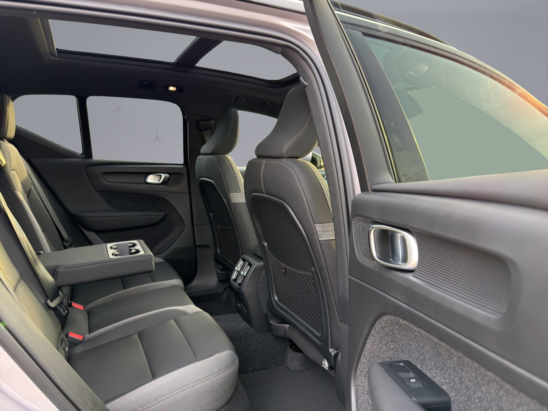 VOLVO EX40 Extended Ultra-image-17