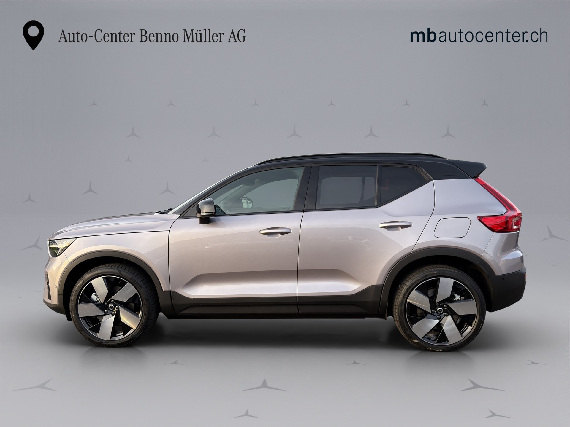 VOLVO EX40 Extended Ultra-showroom-element-1