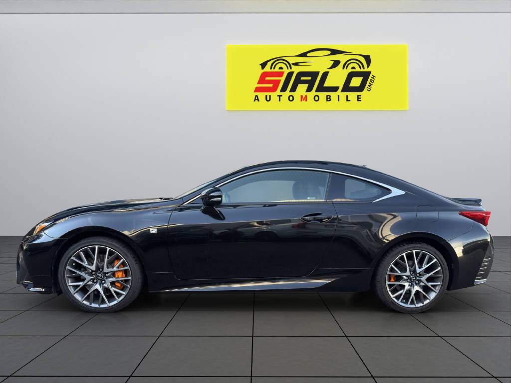 LEXUS RC 200t F-Sport-showroom-element-3