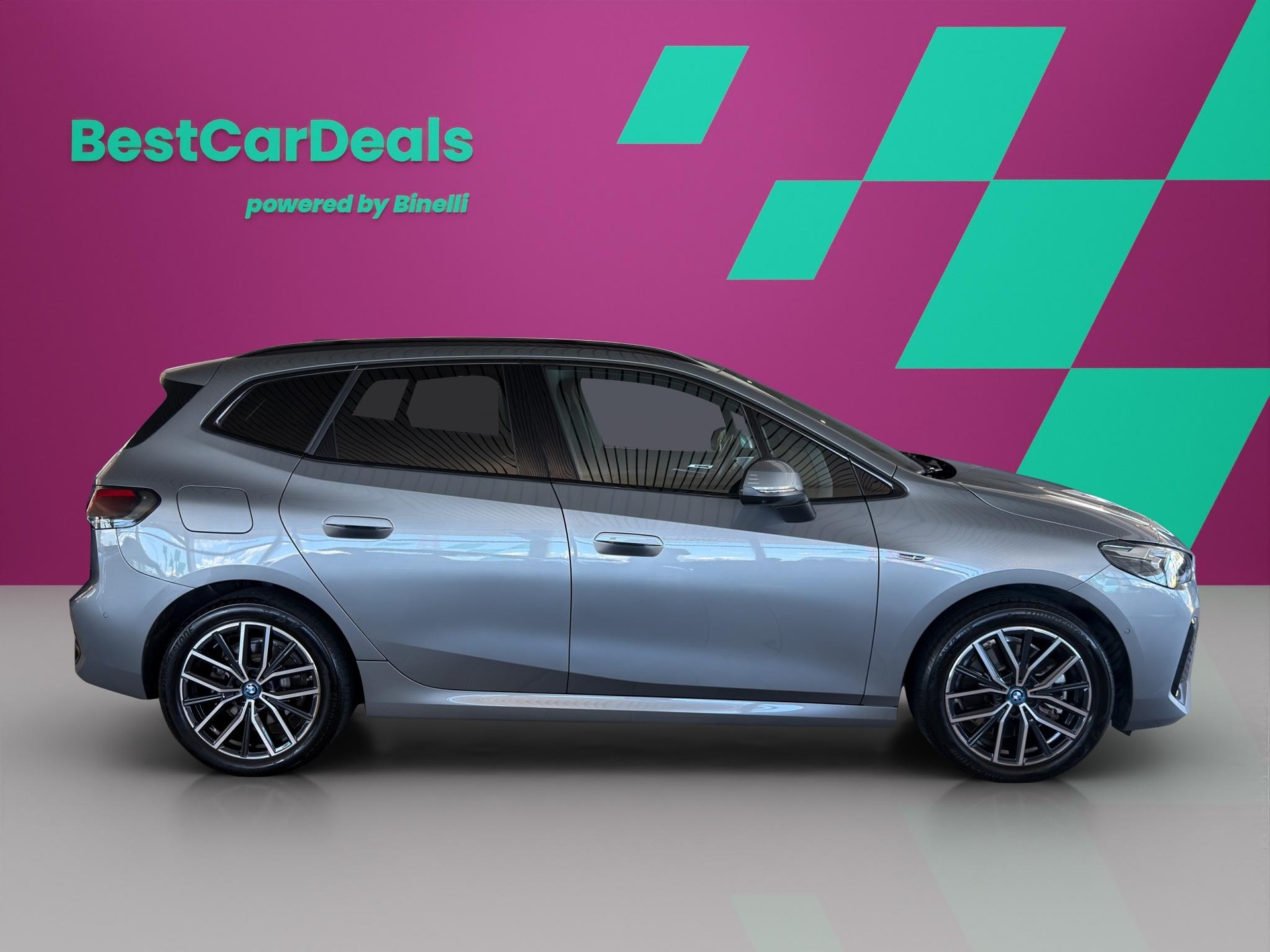 BMW 230e xDrive ActiveTourer MSport-showroom-element-1