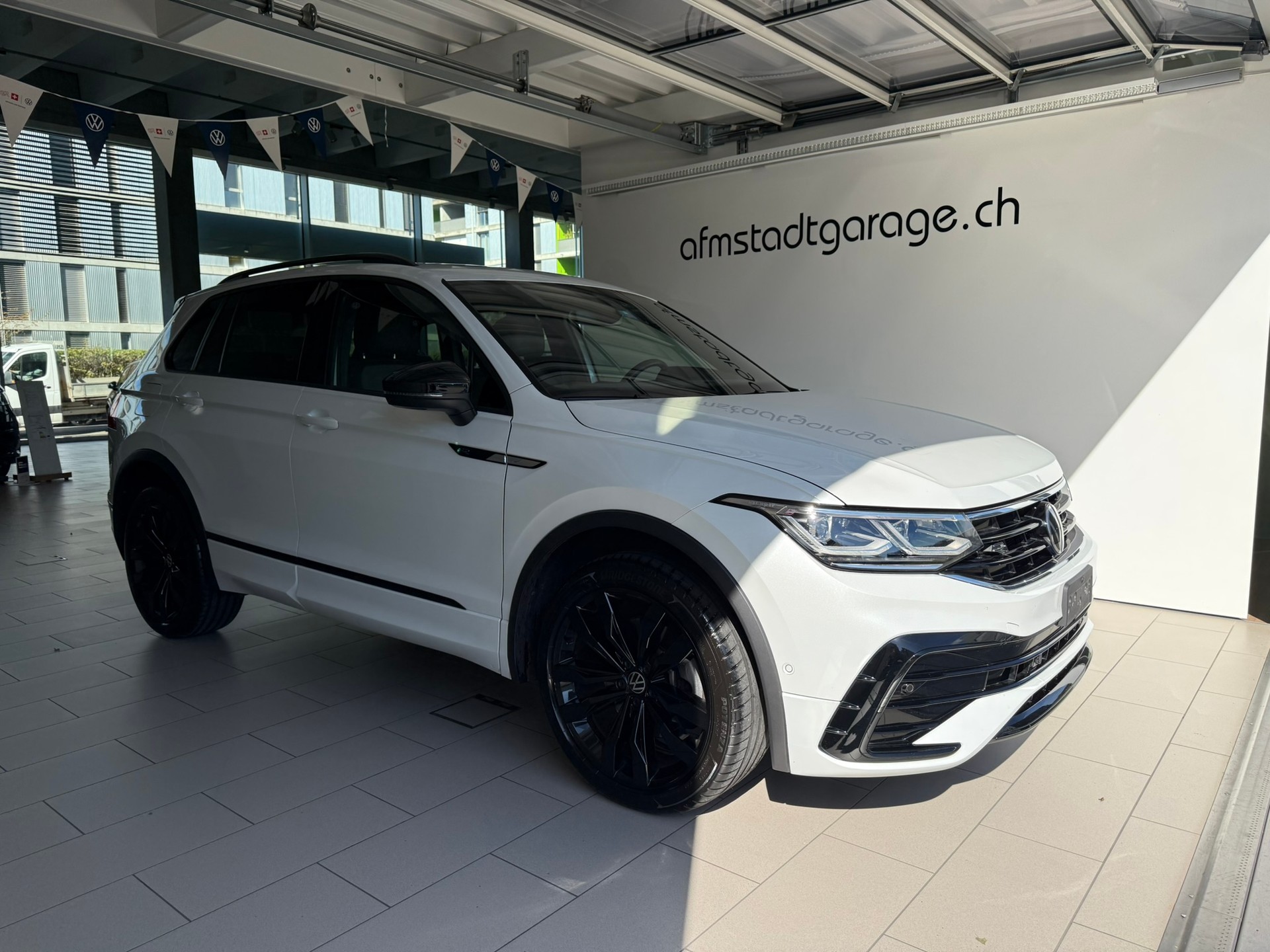 VW Tiguan 2.0TSI R-Line 4Motion DSG