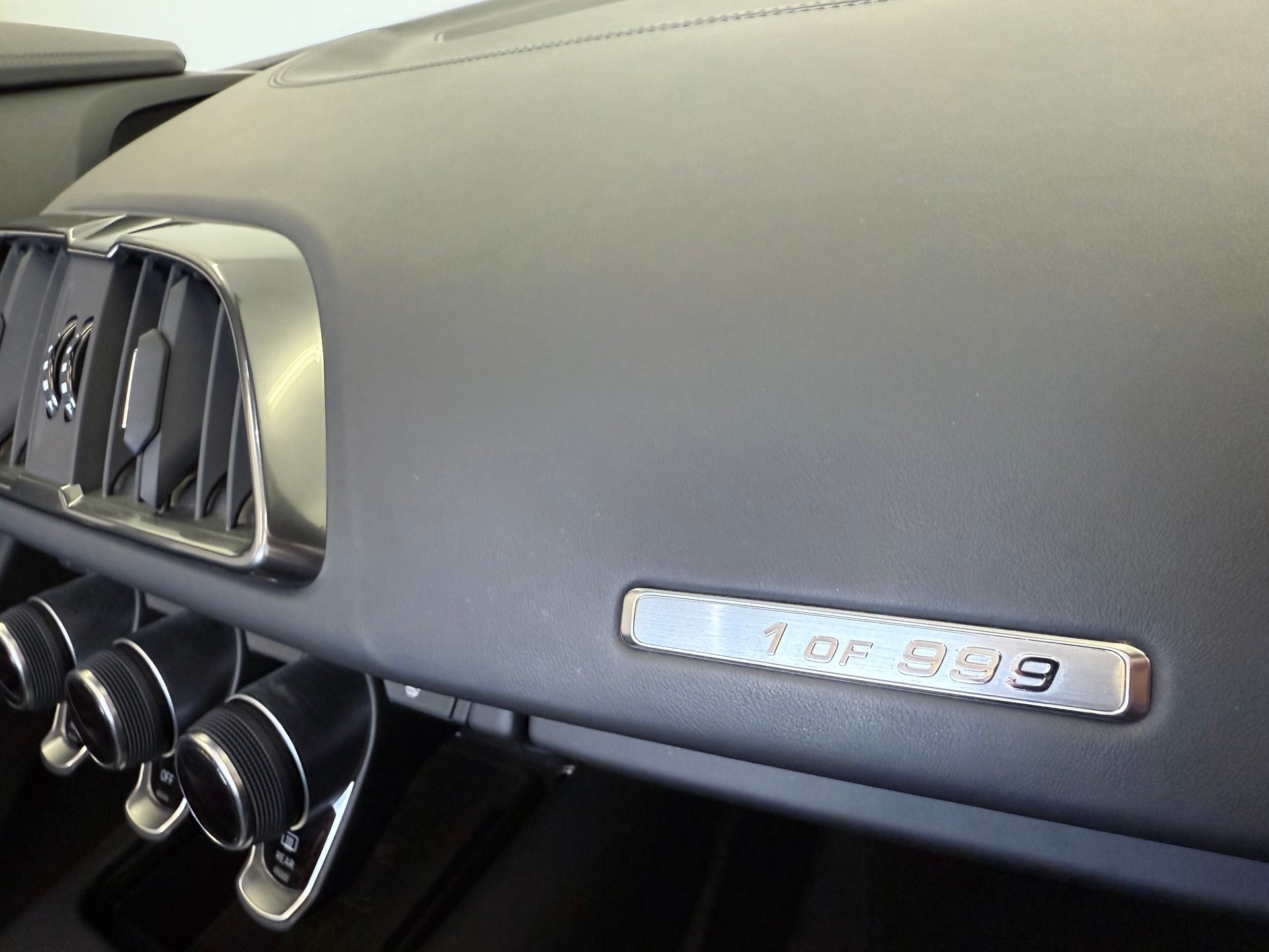 AUDI R8 Spyder 5.2 RWS S-Tronic-image-17
