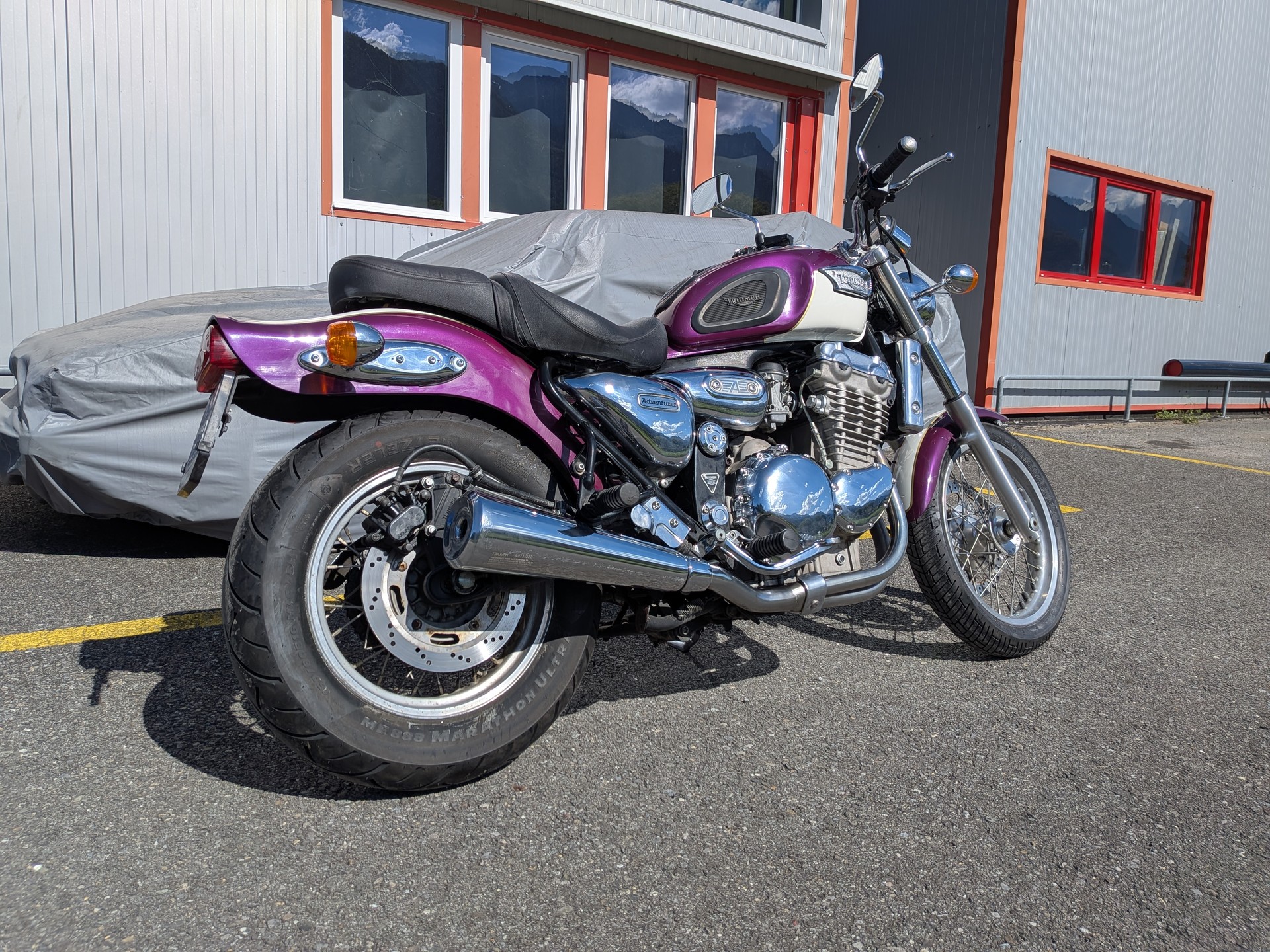 TRIUMPH Adventurer 900-image-4