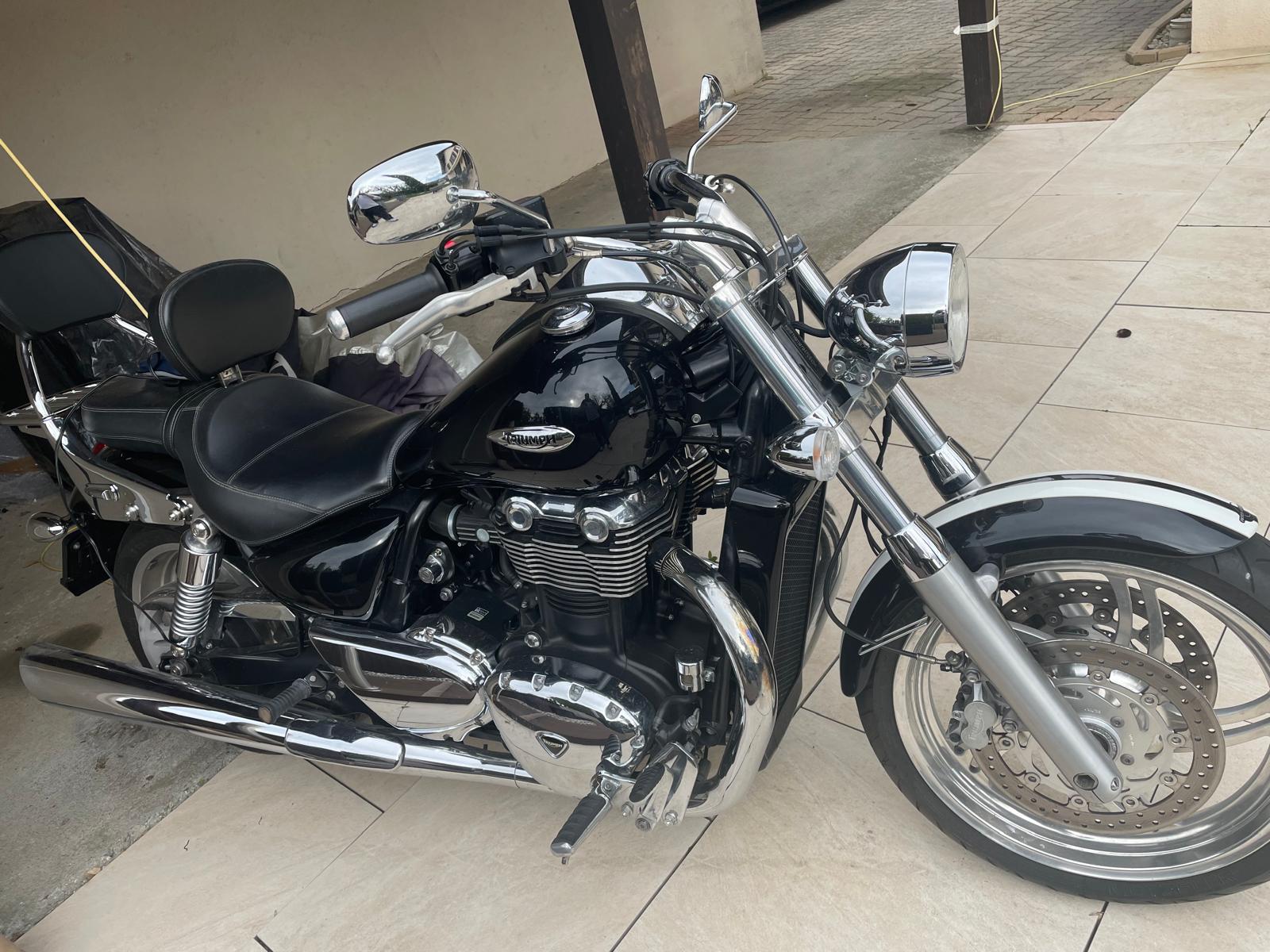 TRIUMPH Thunderbird 1600 ABS-image-3