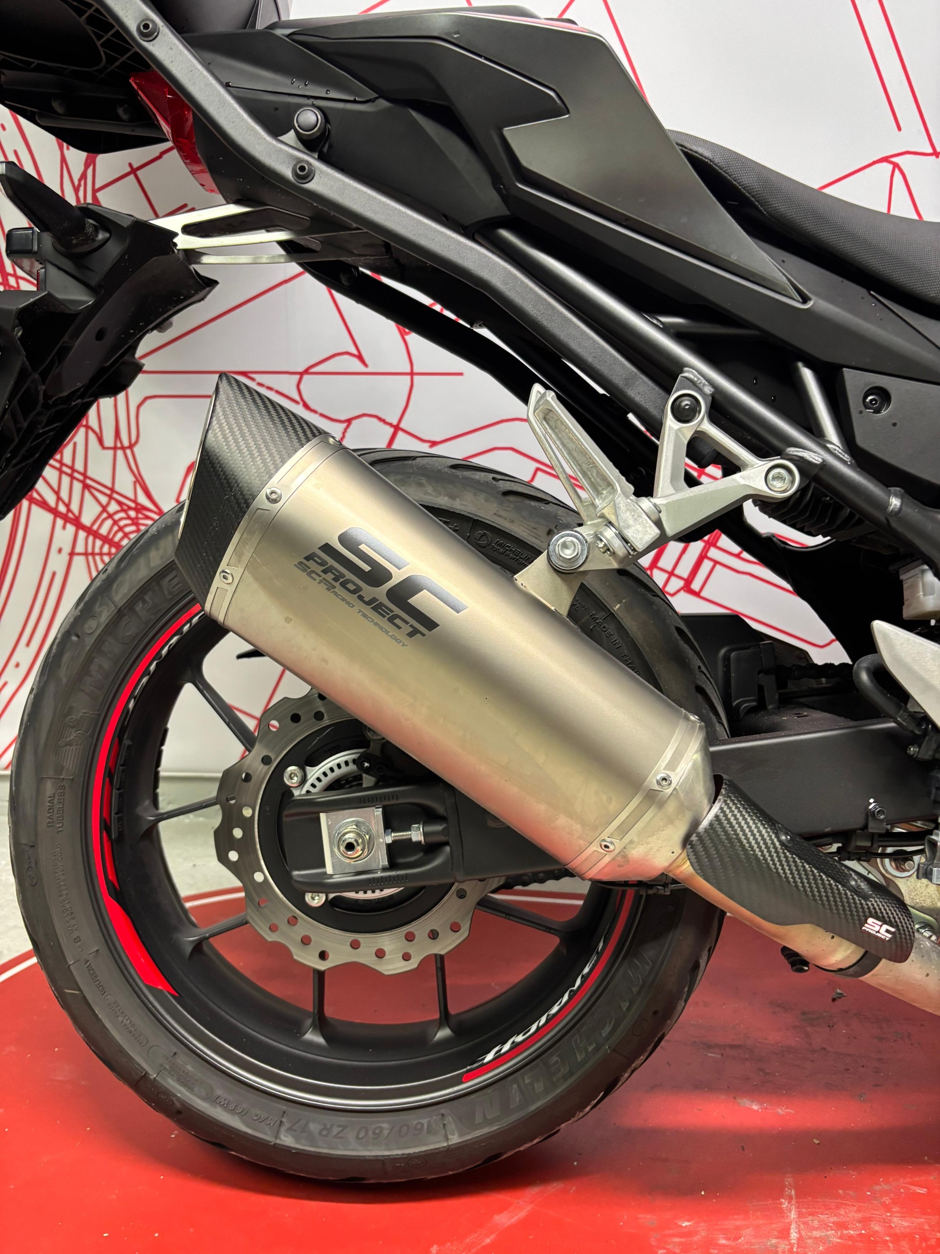 HONDA CB 750 Hornet-image-6