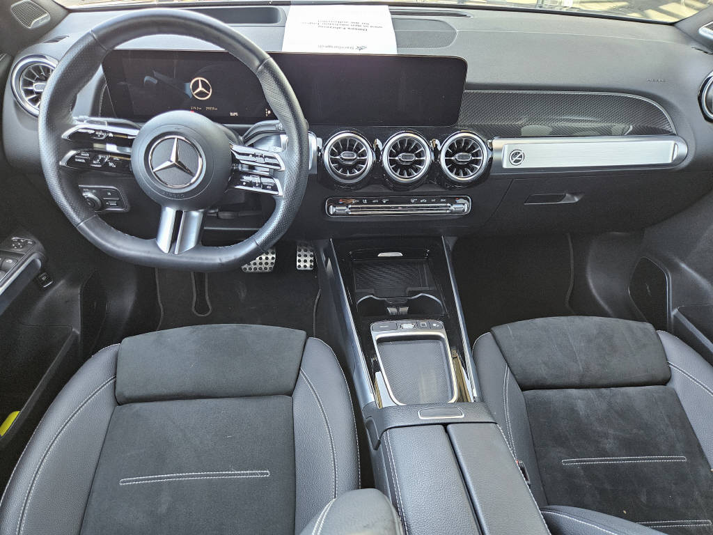MERCEDES-BENZ GLB 220 4Matic AMG Line-image-5