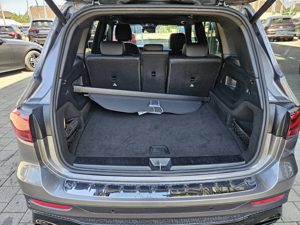 MERCEDES-BENZ GLB 220 4Matic AMG Line-showroom-element-3