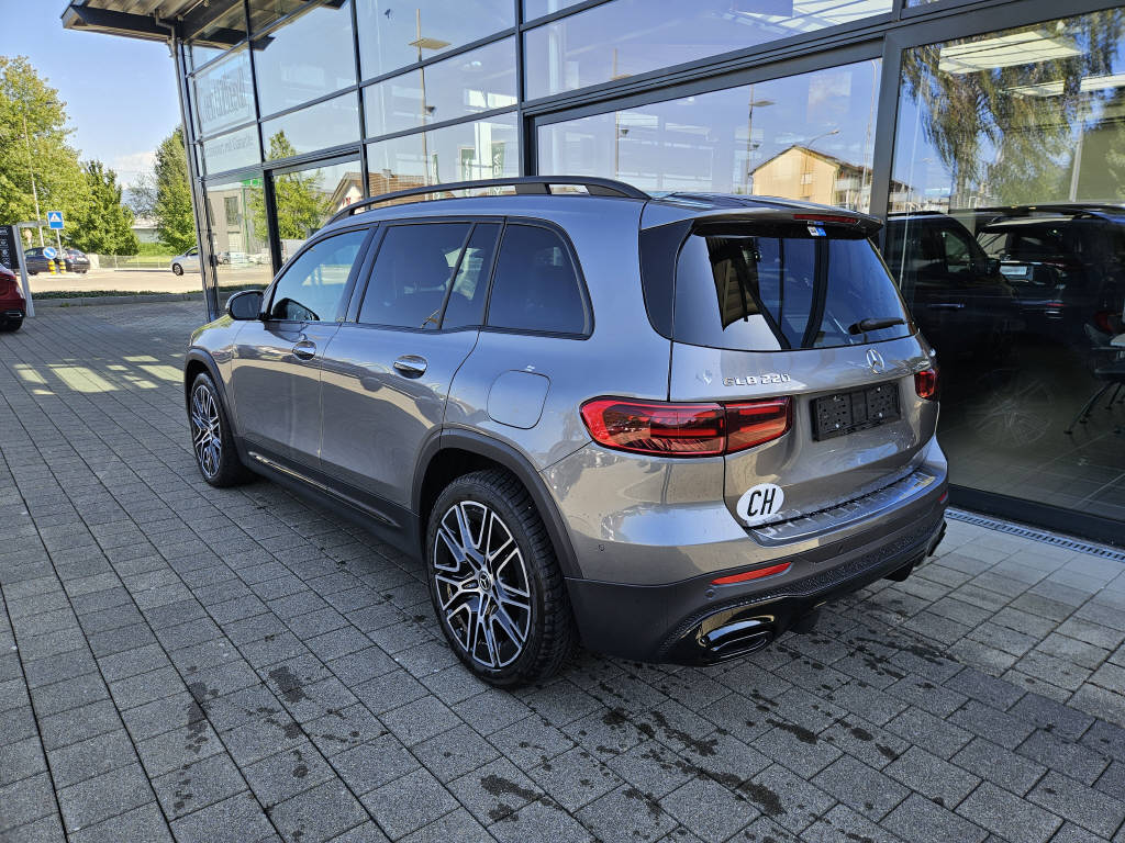 MERCEDES-BENZ GLB 220 4Matic AMG Line-showroom-element-2
