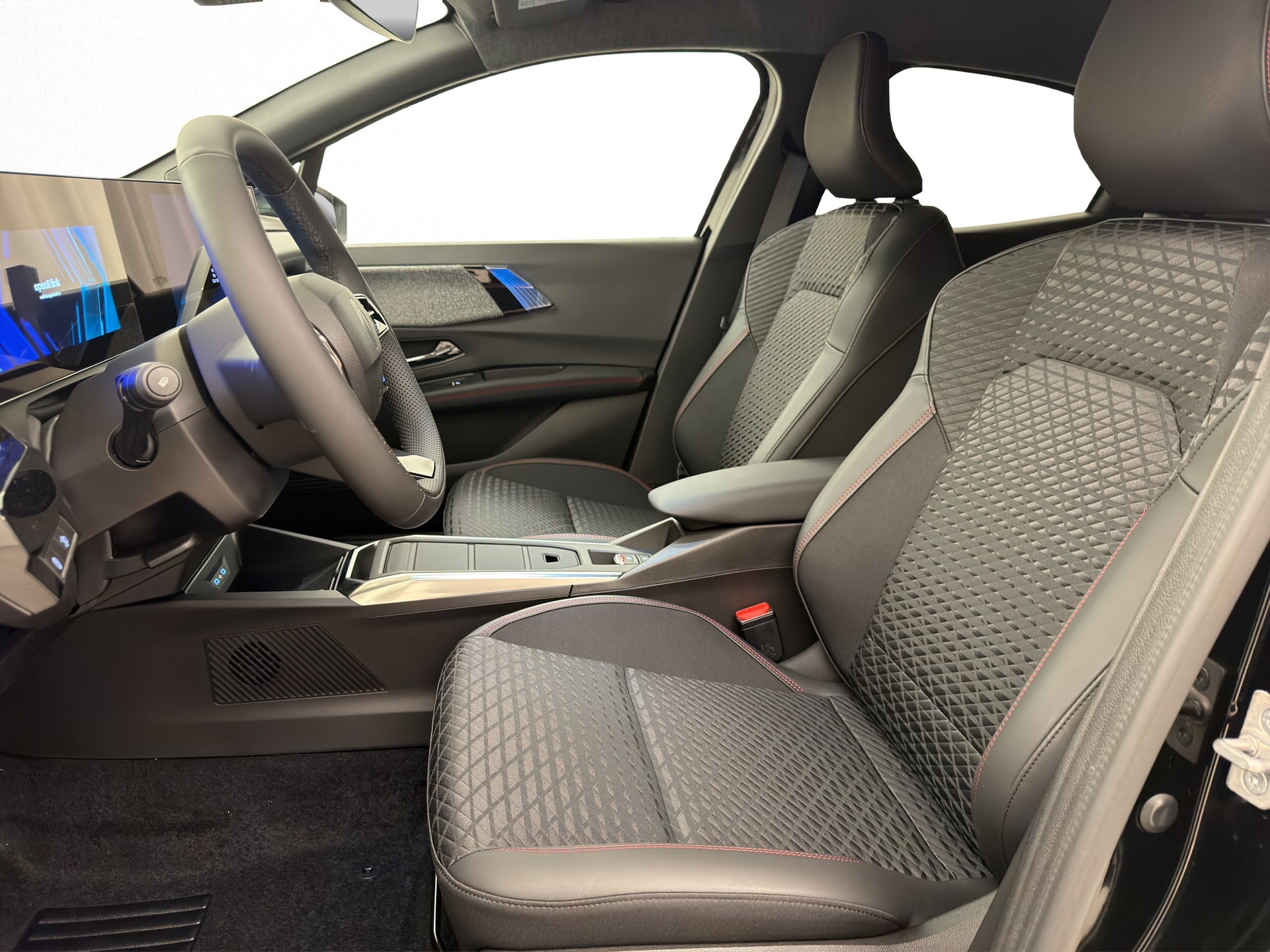 RENAULT Clio 1.8 E-Tech techno-image-6
