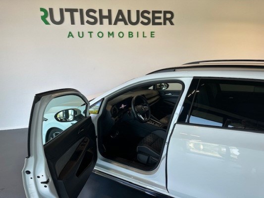 VW Golf Va1.5emHEVTSI R-Line-image-6