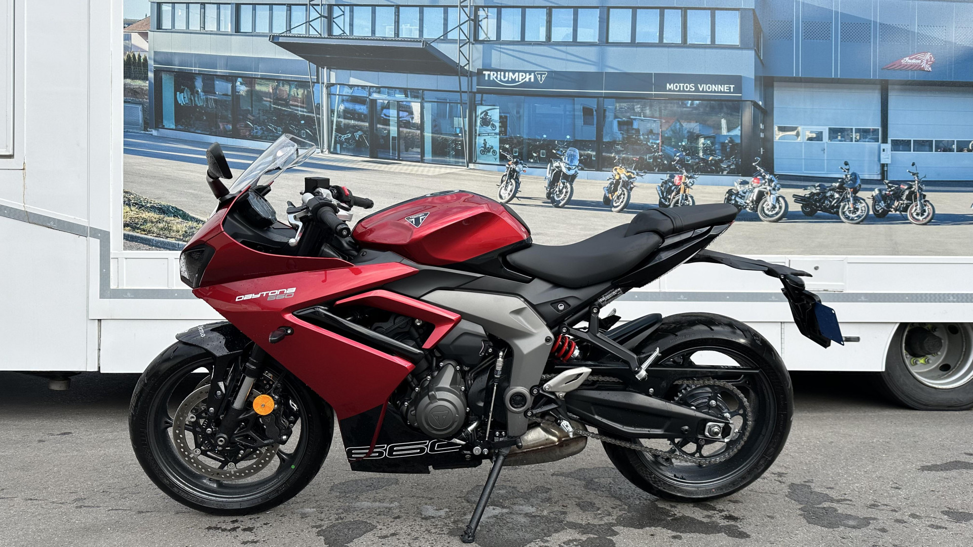 TRIUMPH Daytona 660-image-0