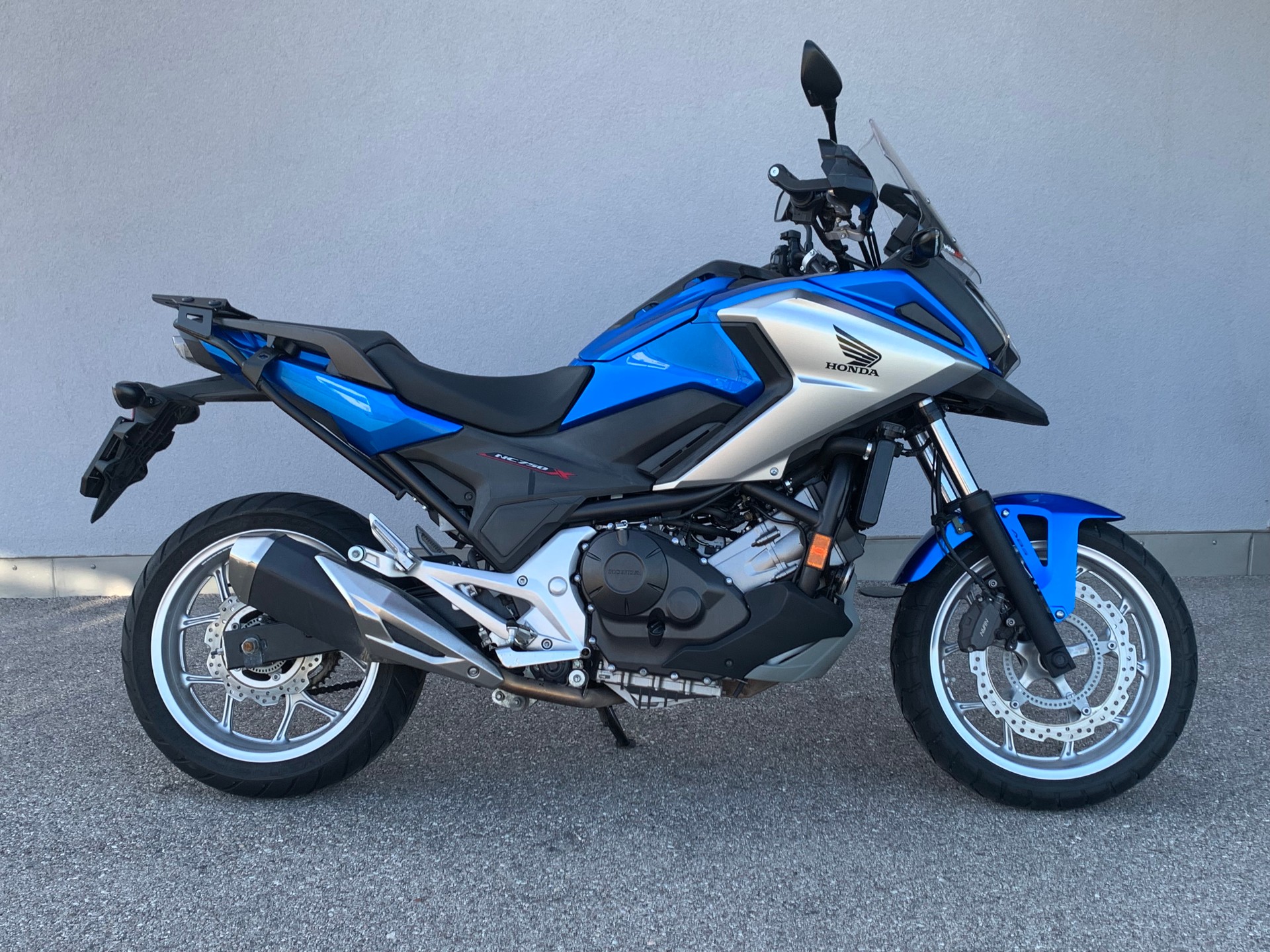 HONDA NC 750 XA ABS-image-1