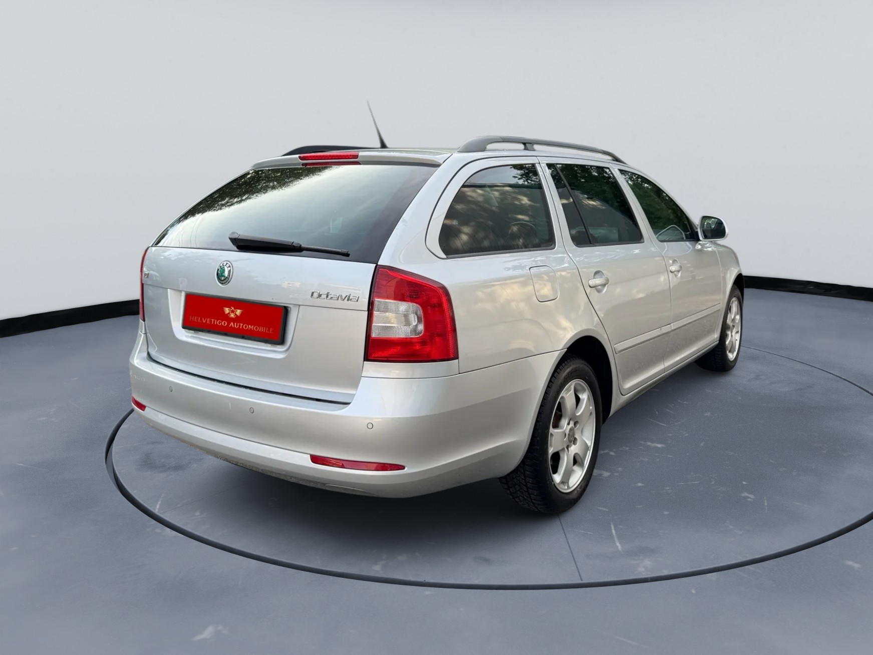 SKODA Octavia Combi 2.0 TDI Elegance DSG-image-4