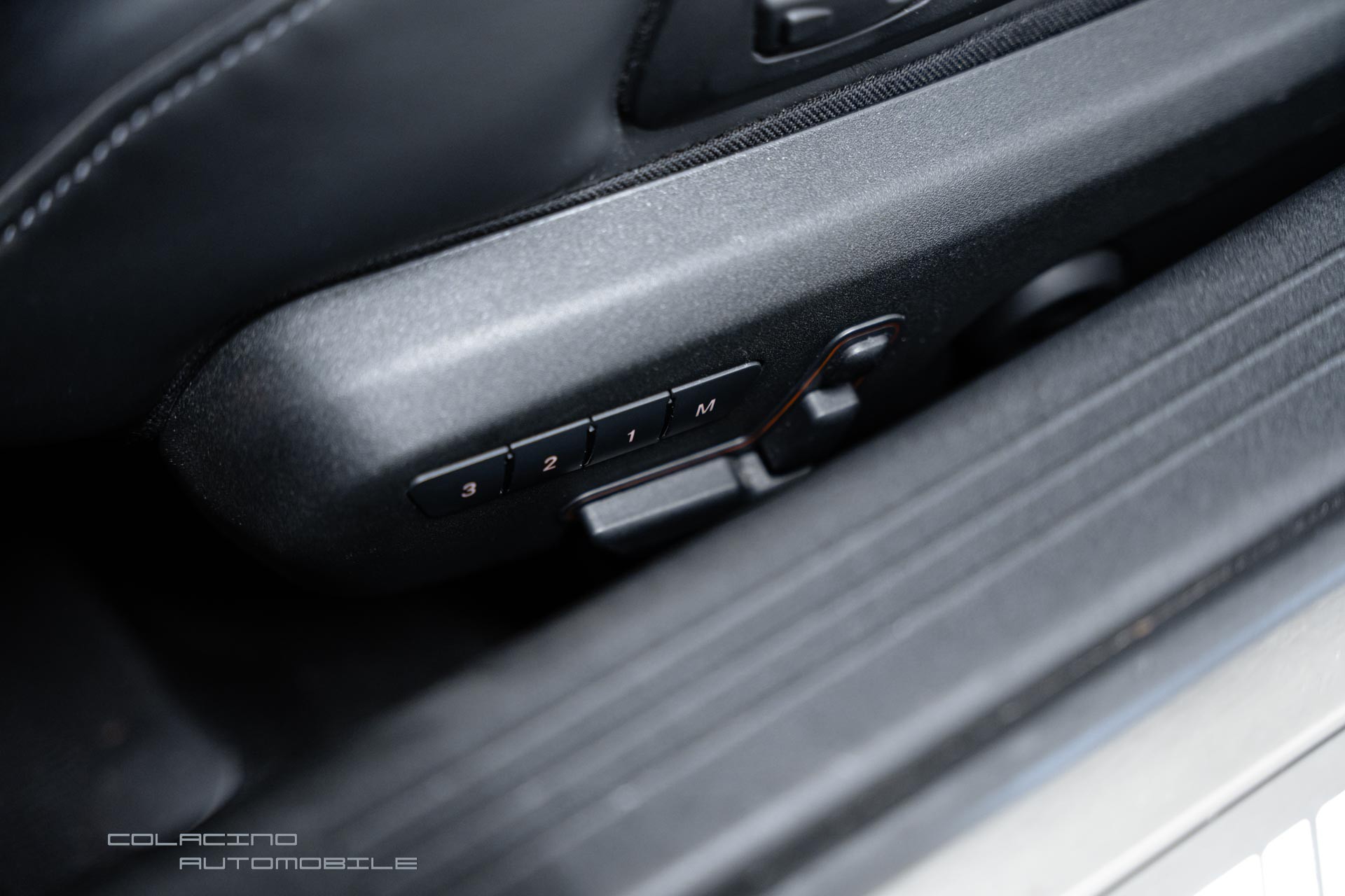 MERCEDES-BENZ AMG GT S Speedshift DCT-image-17