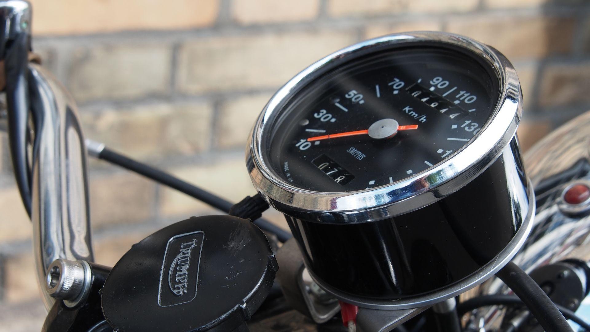 TRIUMPH 500 CC-image-7