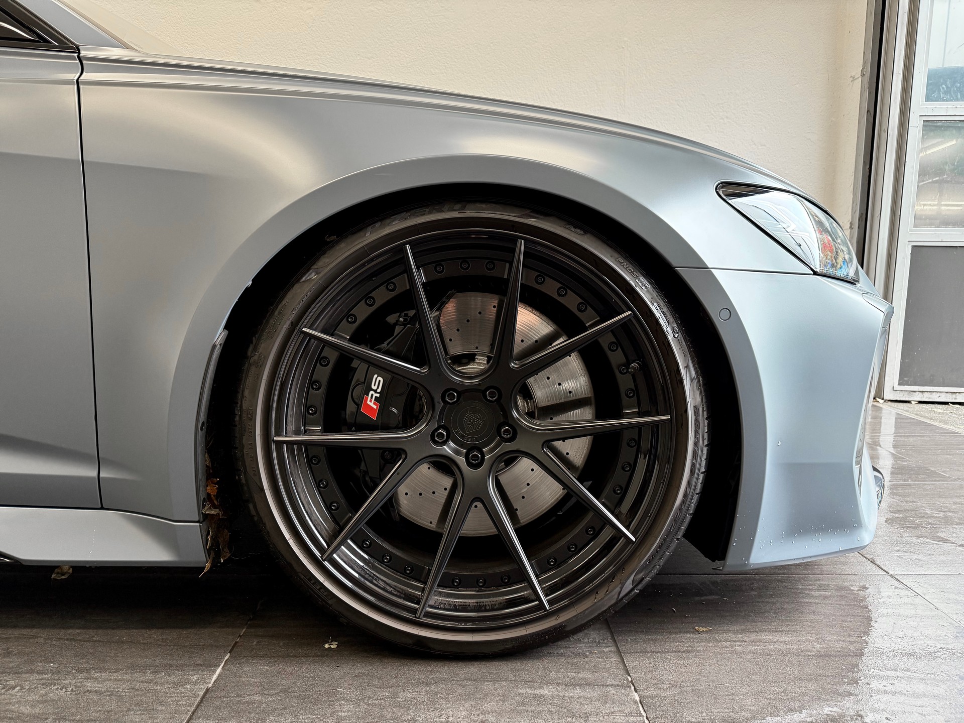 AUDI RS6 Avant 4.0 TFSI V8 quattro " 1 of 1"-image-5