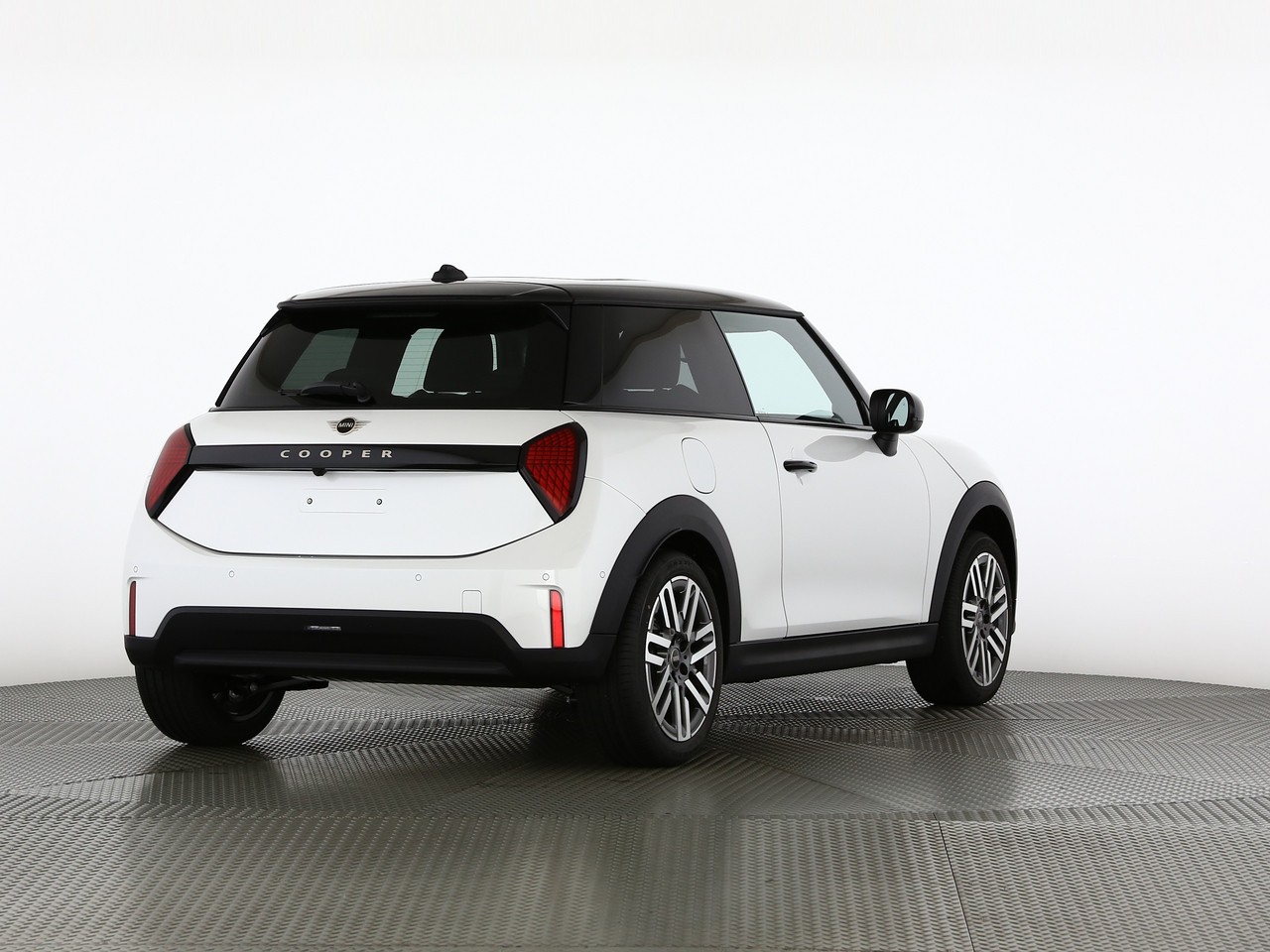 MINI Cooper C-showroom-element-1
