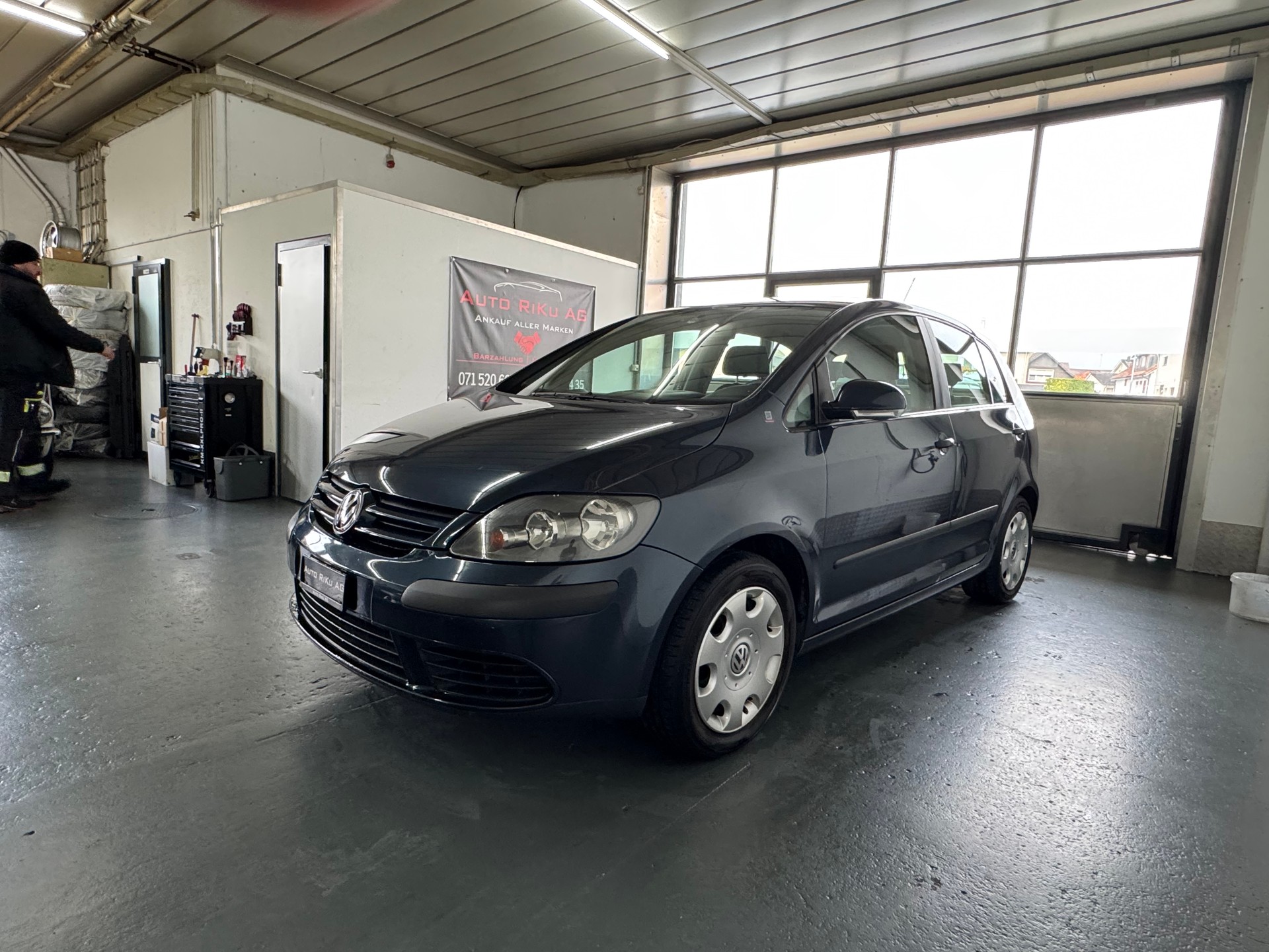 VW Golf Plus 1.6 FSI Comfortline-image-5