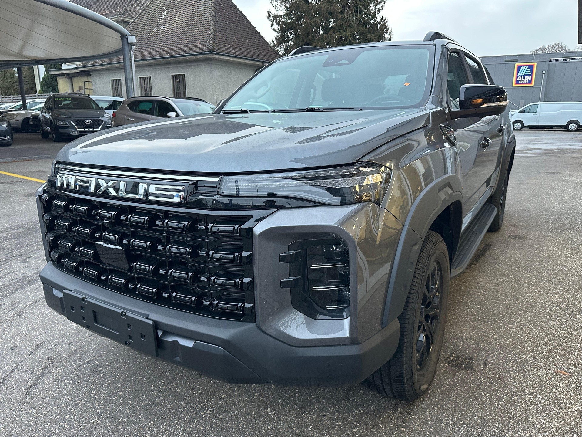 MAXUS T60 Max 2.0 TD Luxury-image-2