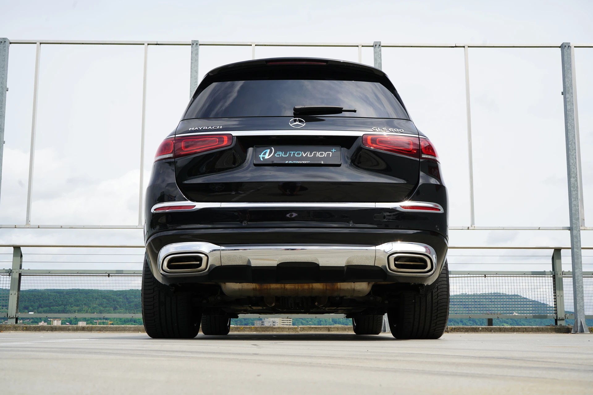 MERCEDES-BENZ GLS MAYBACH 600 9G-TRONIC l 558 PS-image-15