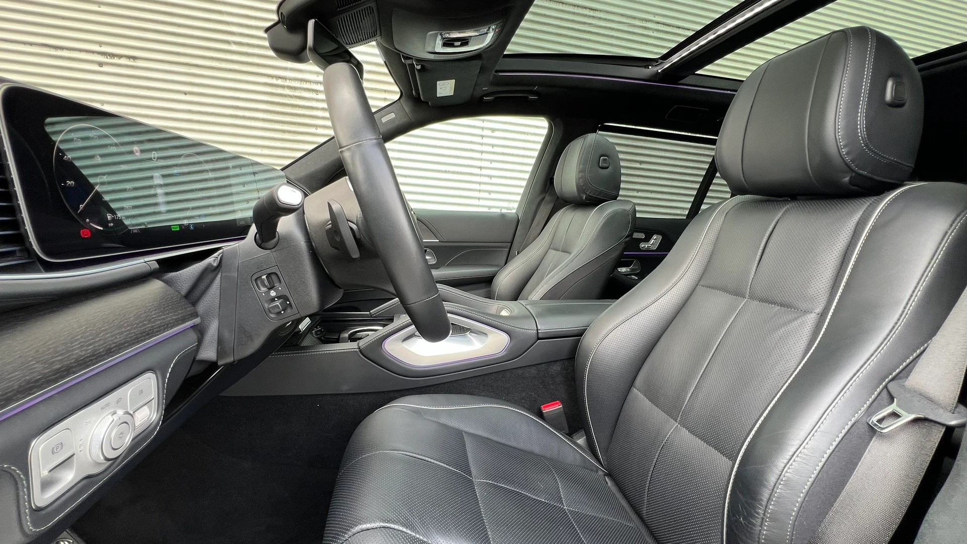 MERCEDES-BENZ GLS MAYBACH 600 9G-TRONIC l 558 PS-image-20
