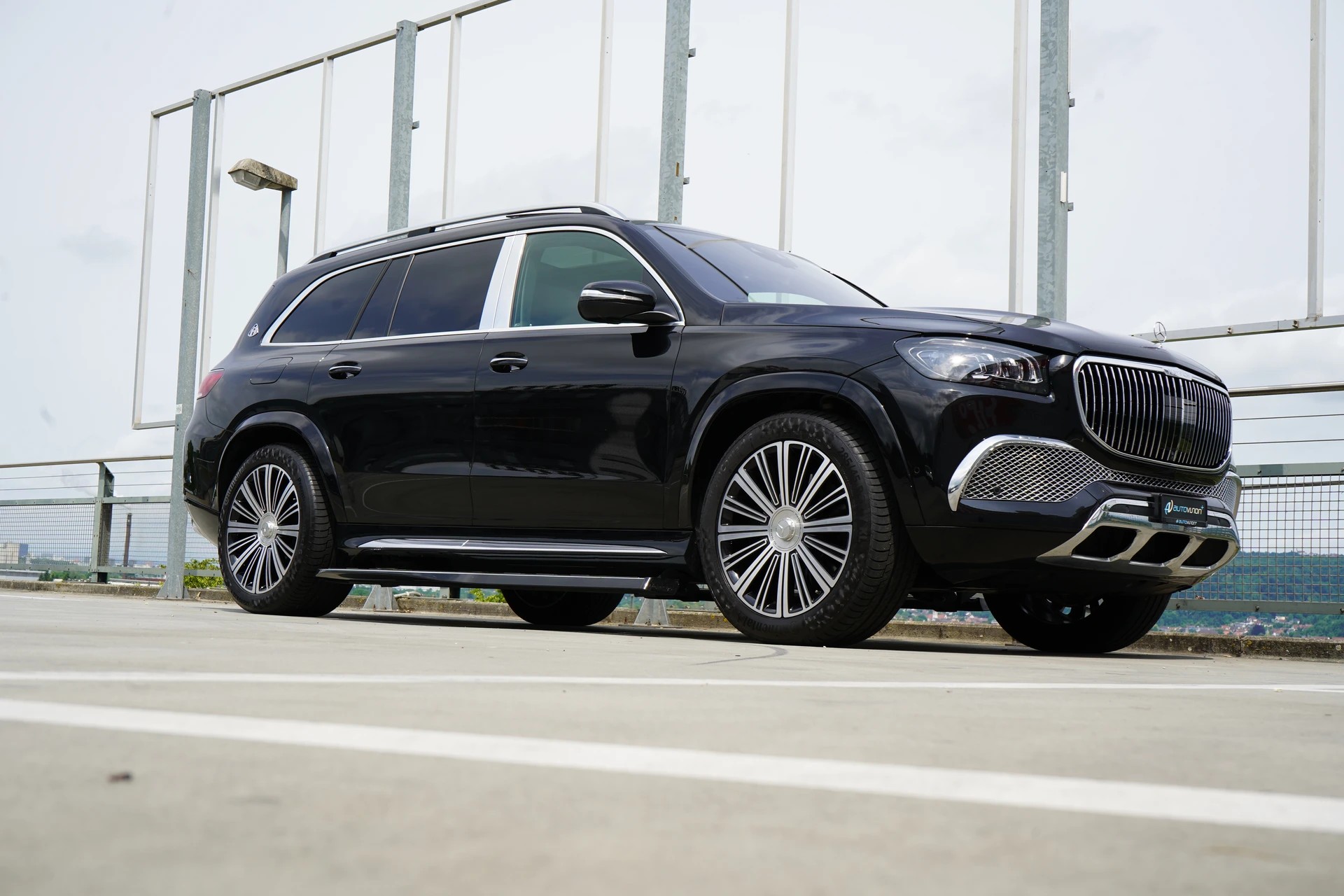 MERCEDES-BENZ GLS MAYBACH 600 9G-TRONIC l 558 PS-image-7